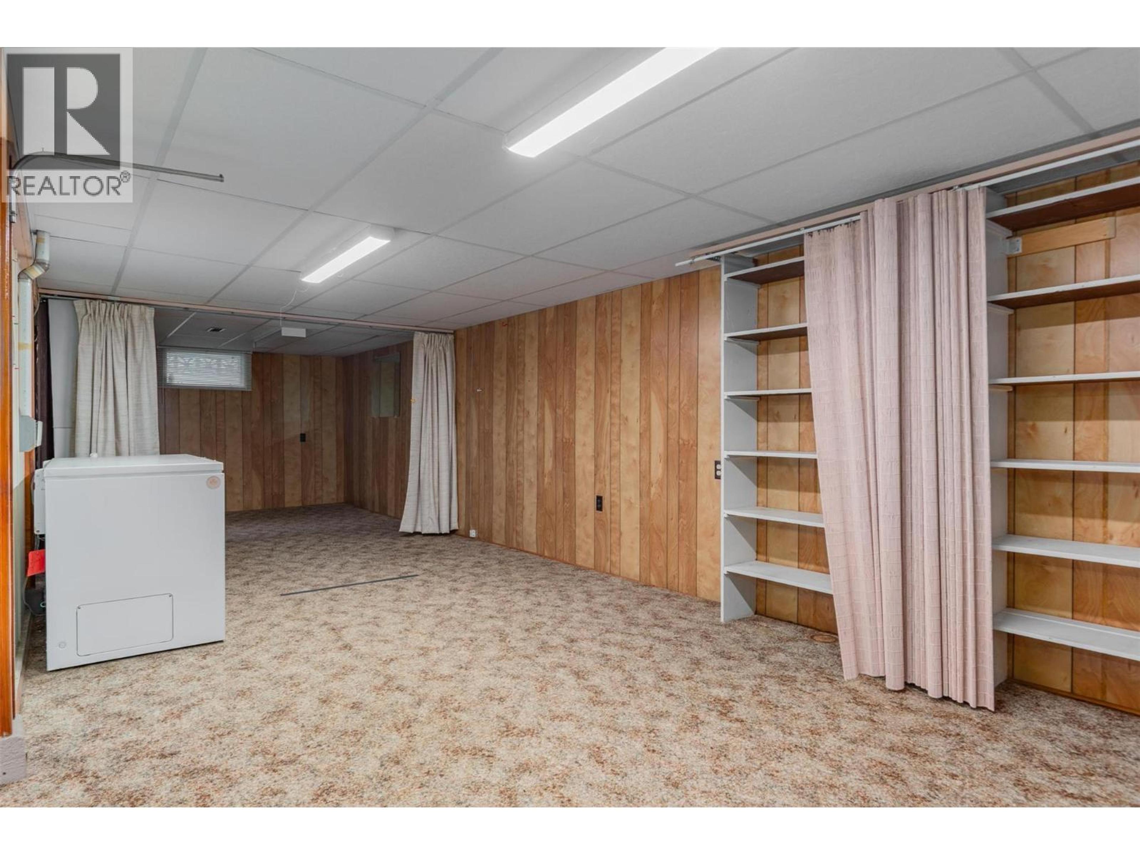 39 HILLSIDE DRIVE - 18