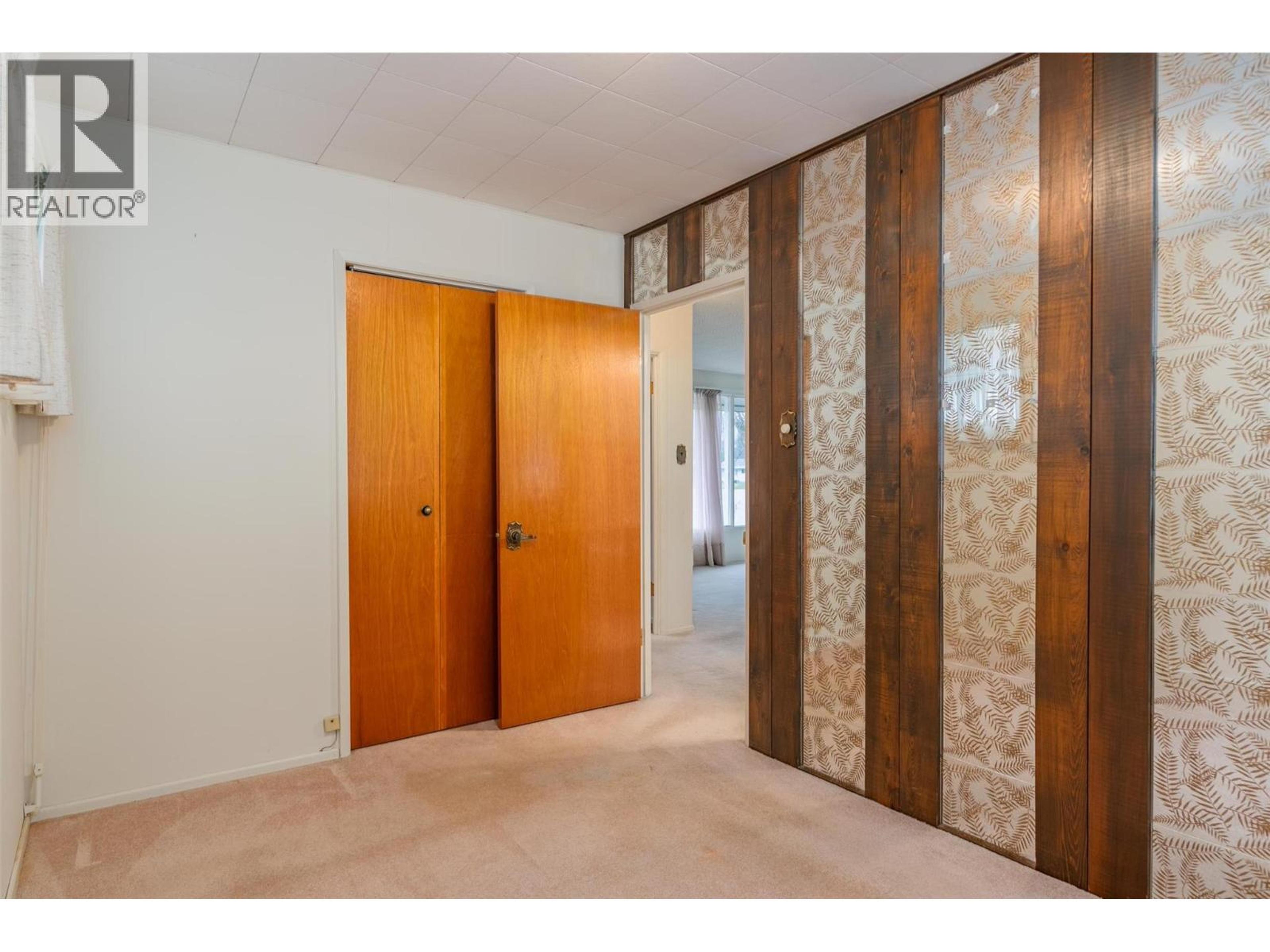 39 HILLSIDE DRIVE - 15