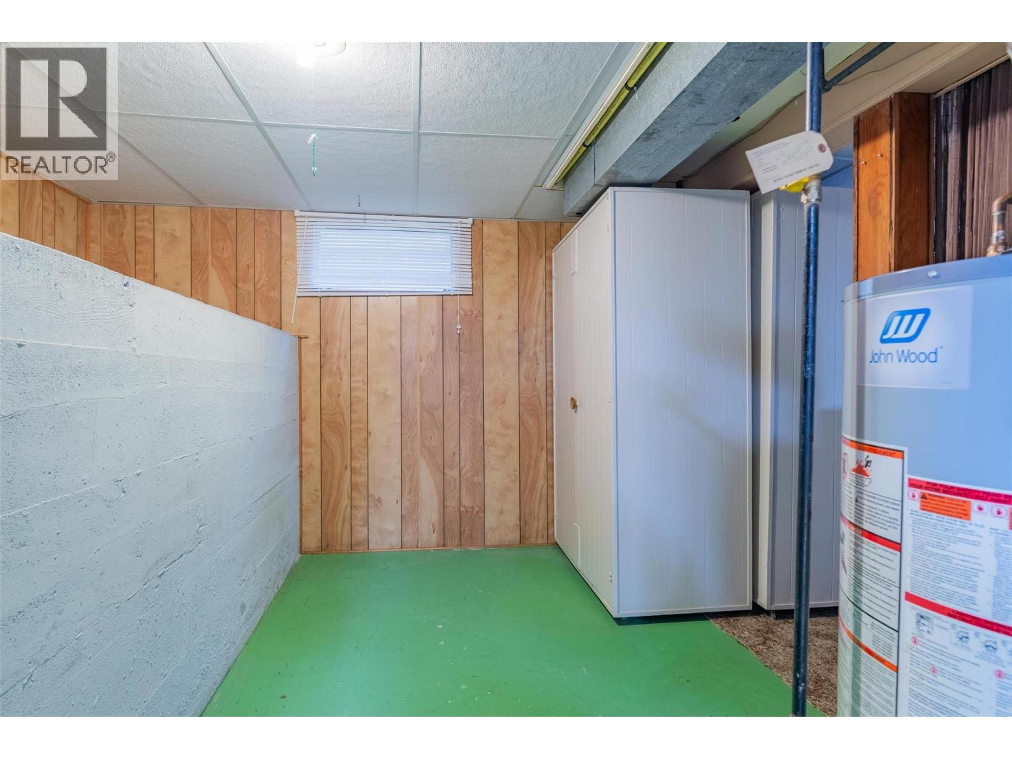 39 HILLSIDE DRIVE - 24