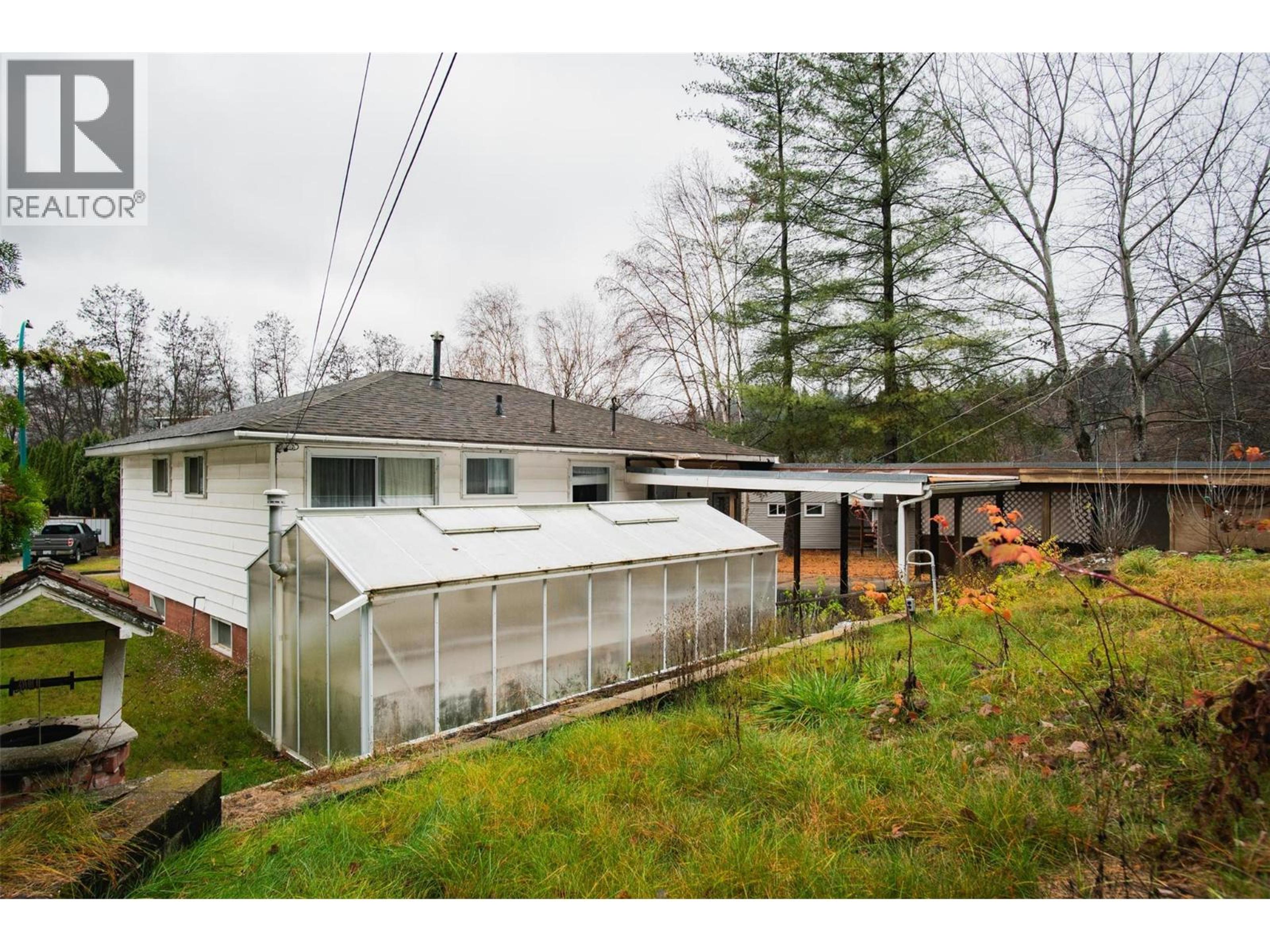 39 HILLSIDE DRIVE - 31