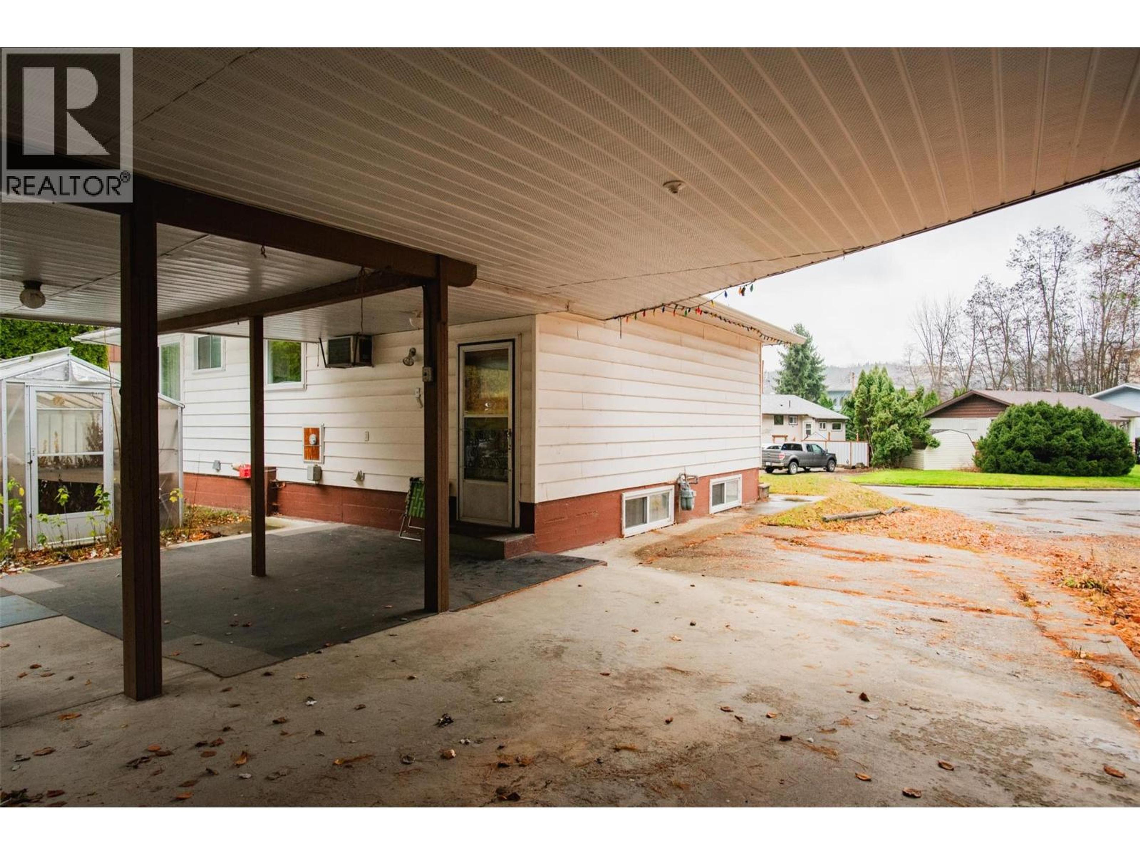 39 HILLSIDE DRIVE - 25