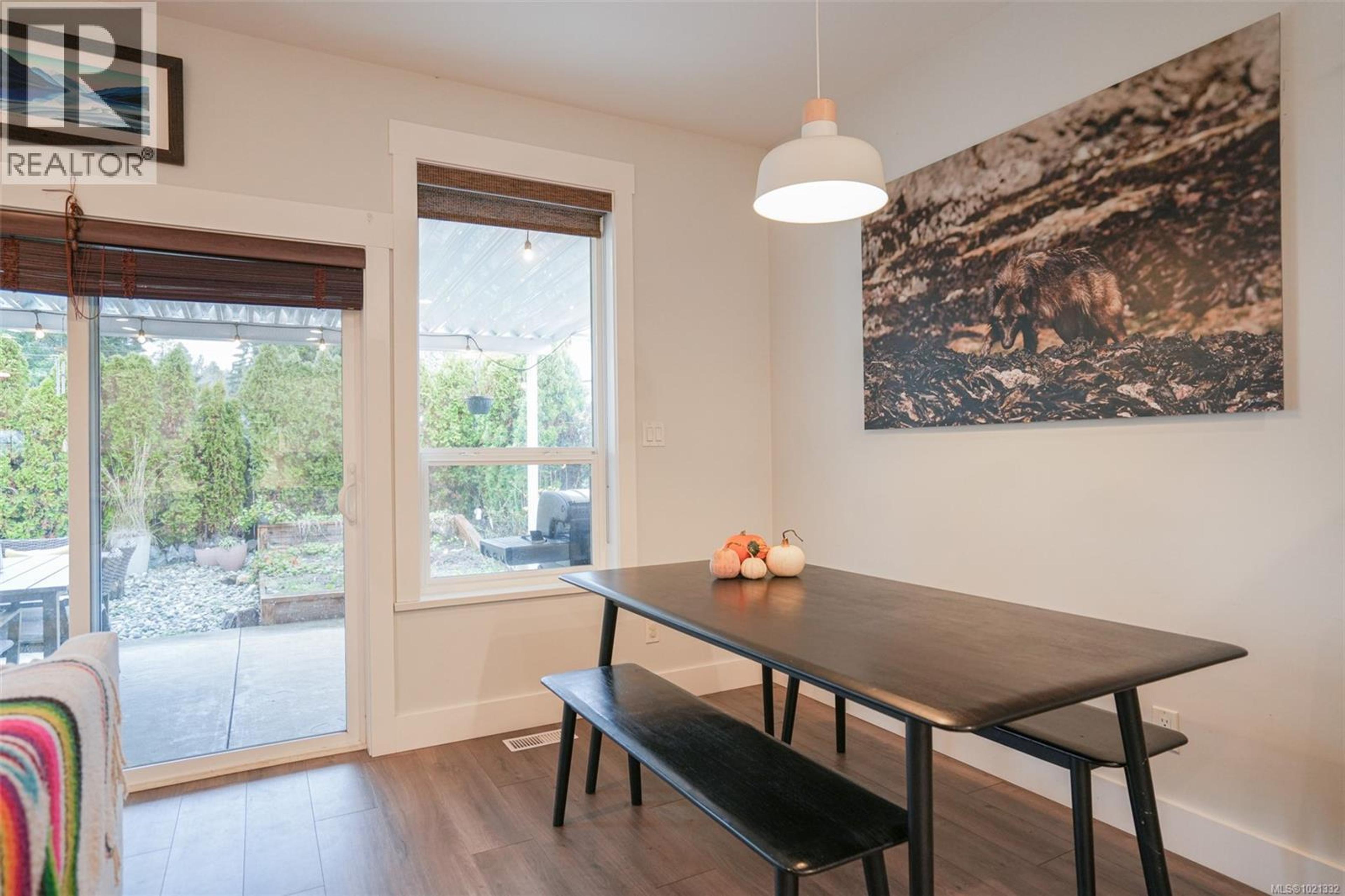 4569 BEAUFORT ST - 17