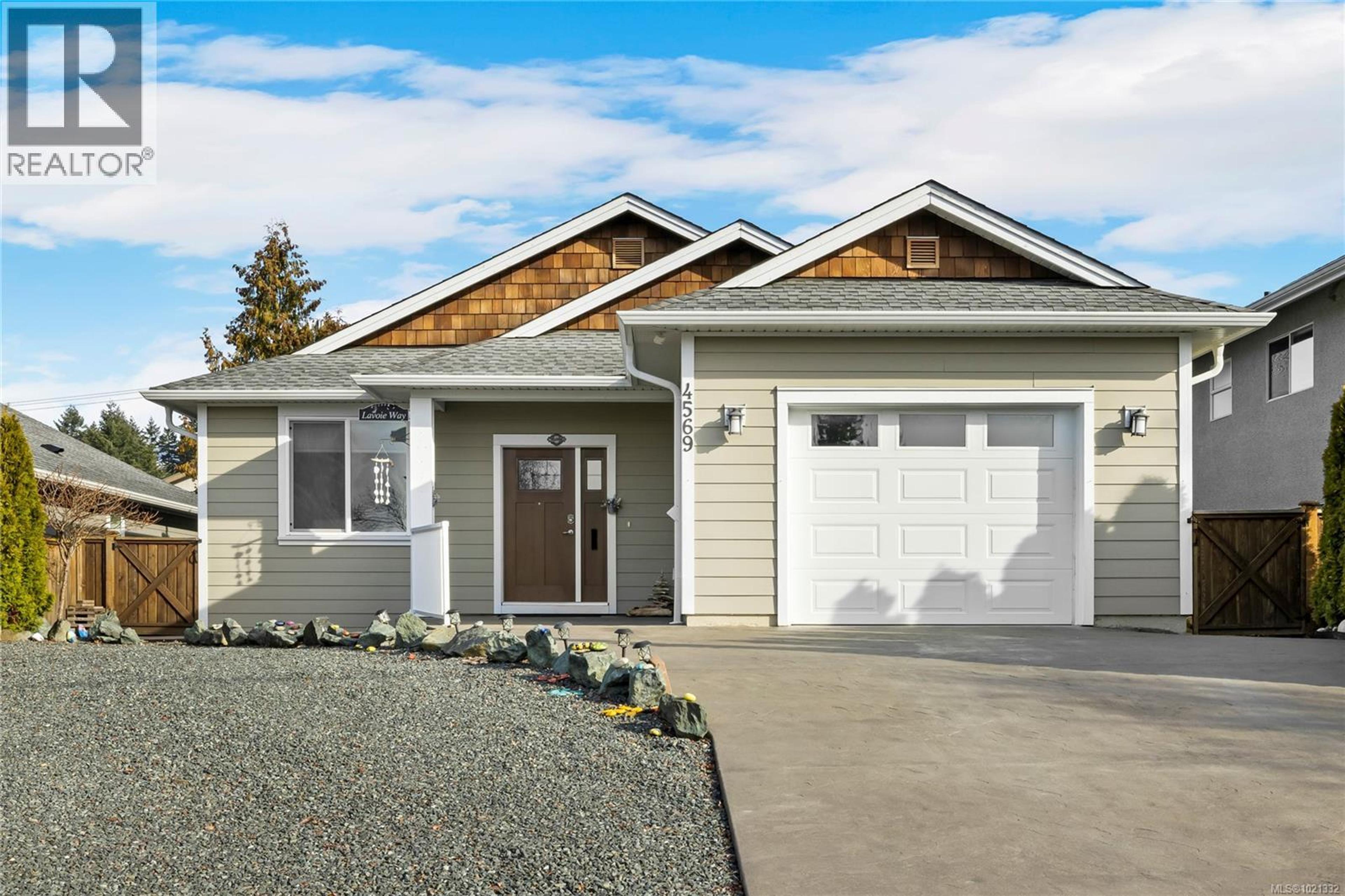 4569 BEAUFORT ST - Main Image