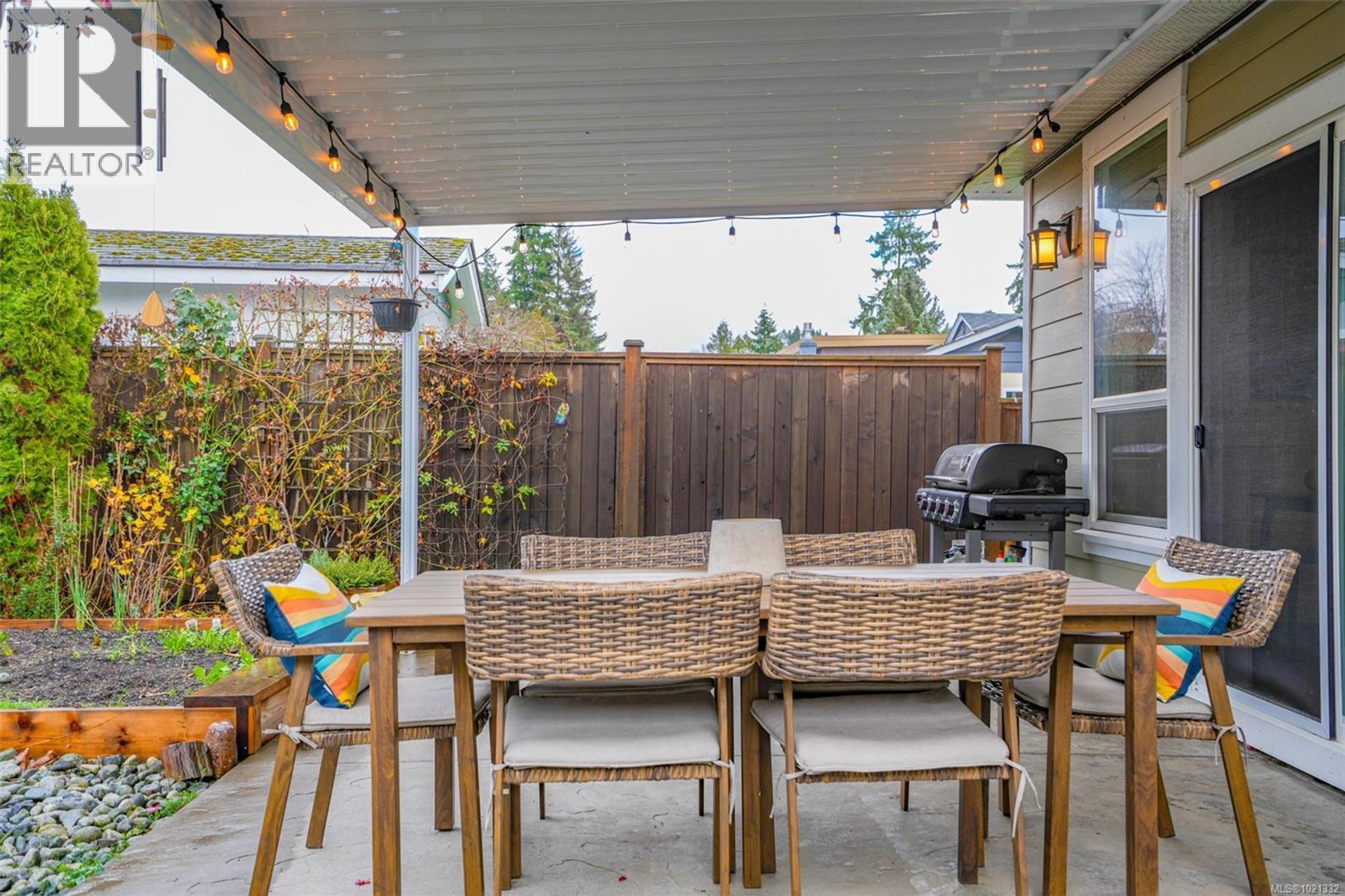 4569 BEAUFORT ST - 33