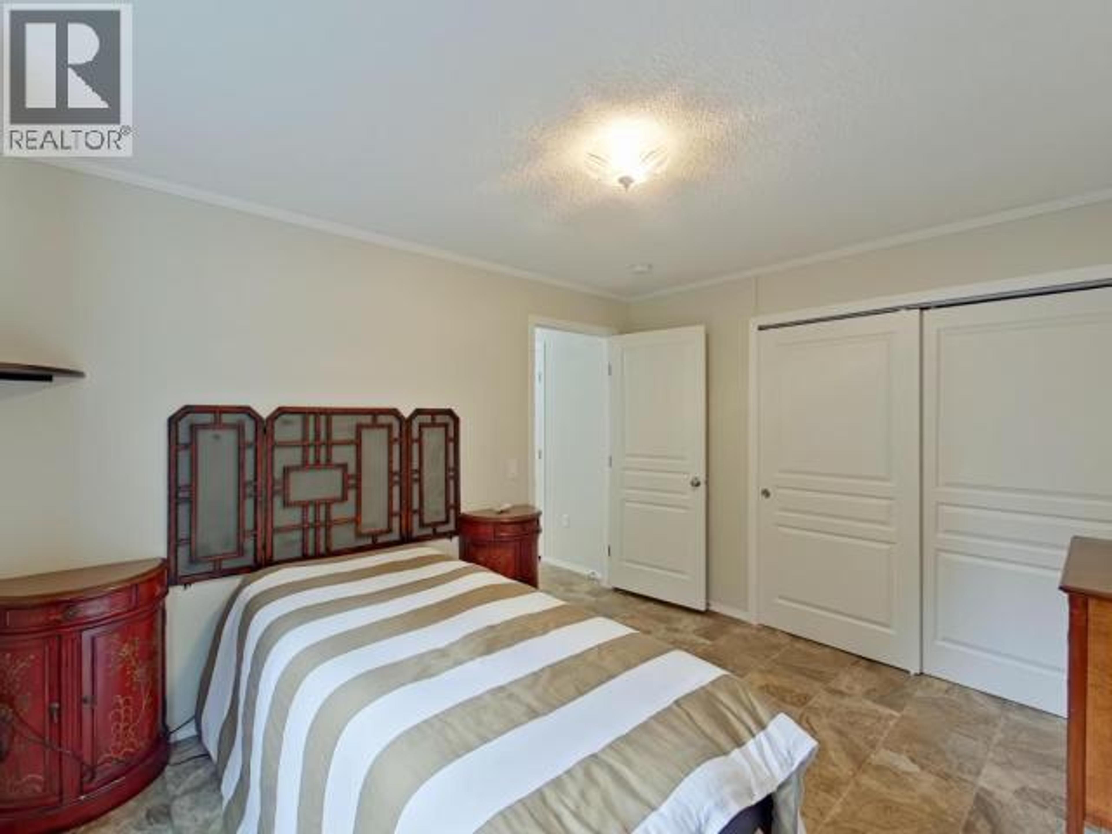 15-8425 HIGHWAY 101 - 14