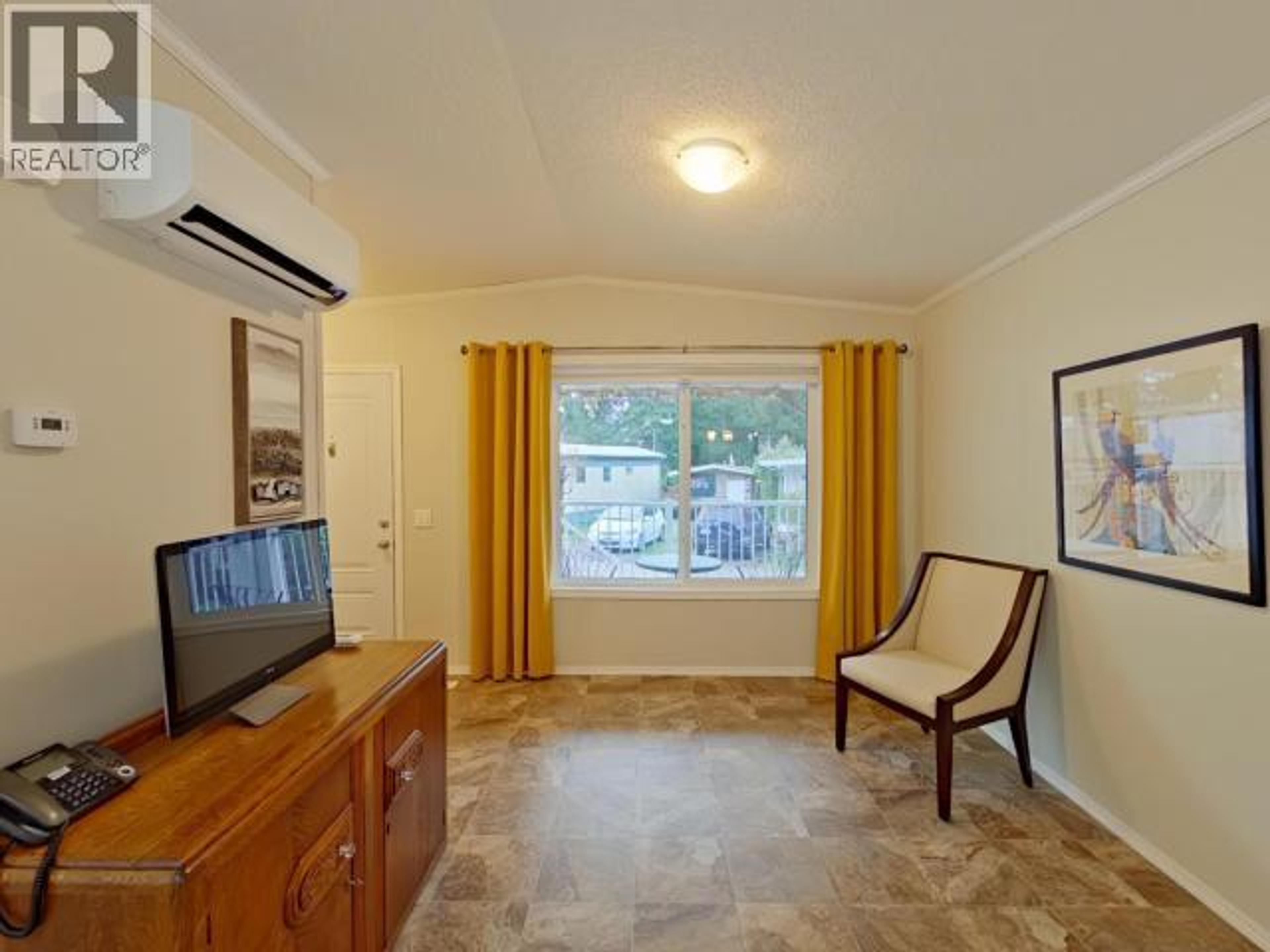 15-8425 HIGHWAY 101 - 4