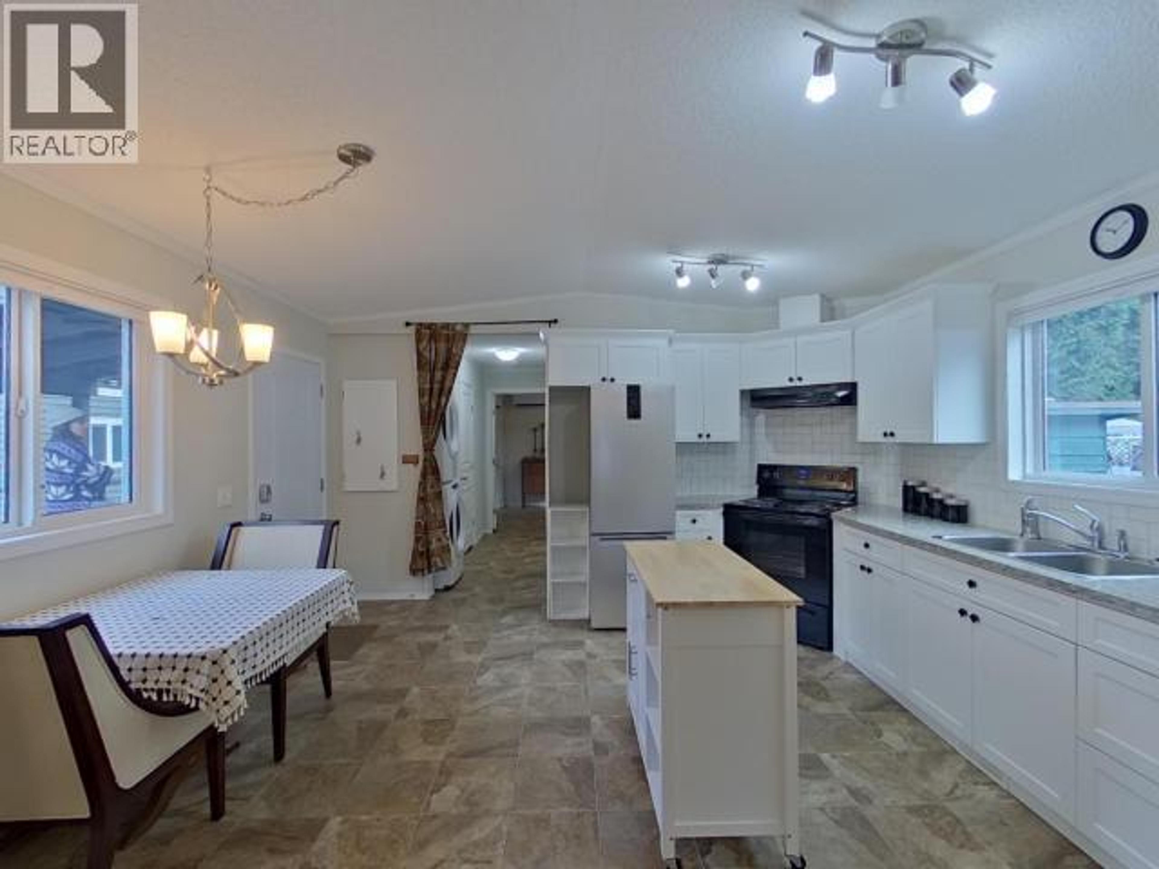 15-8425 HIGHWAY 101 - 6