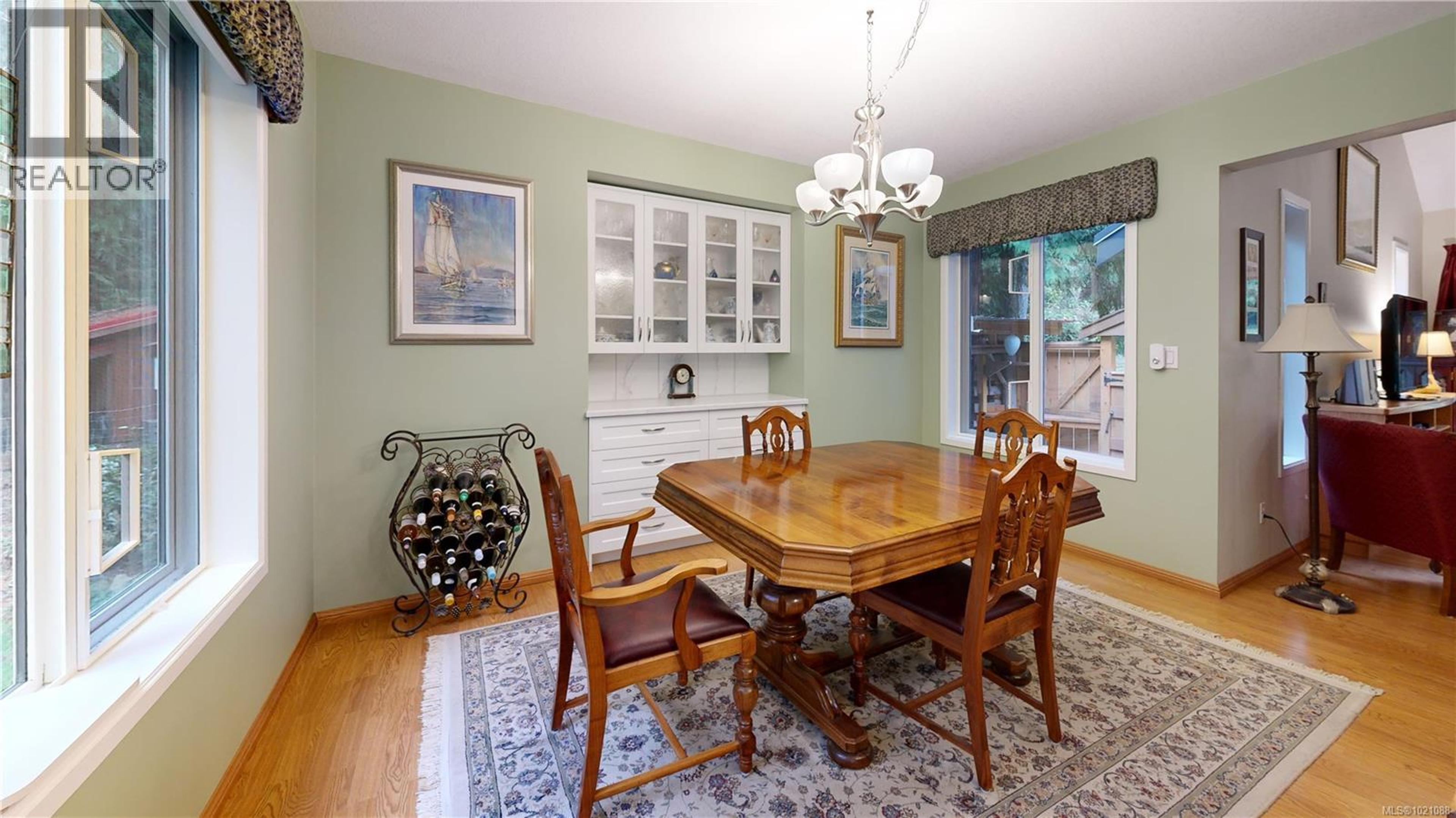 720 CLARENDON RD - 12