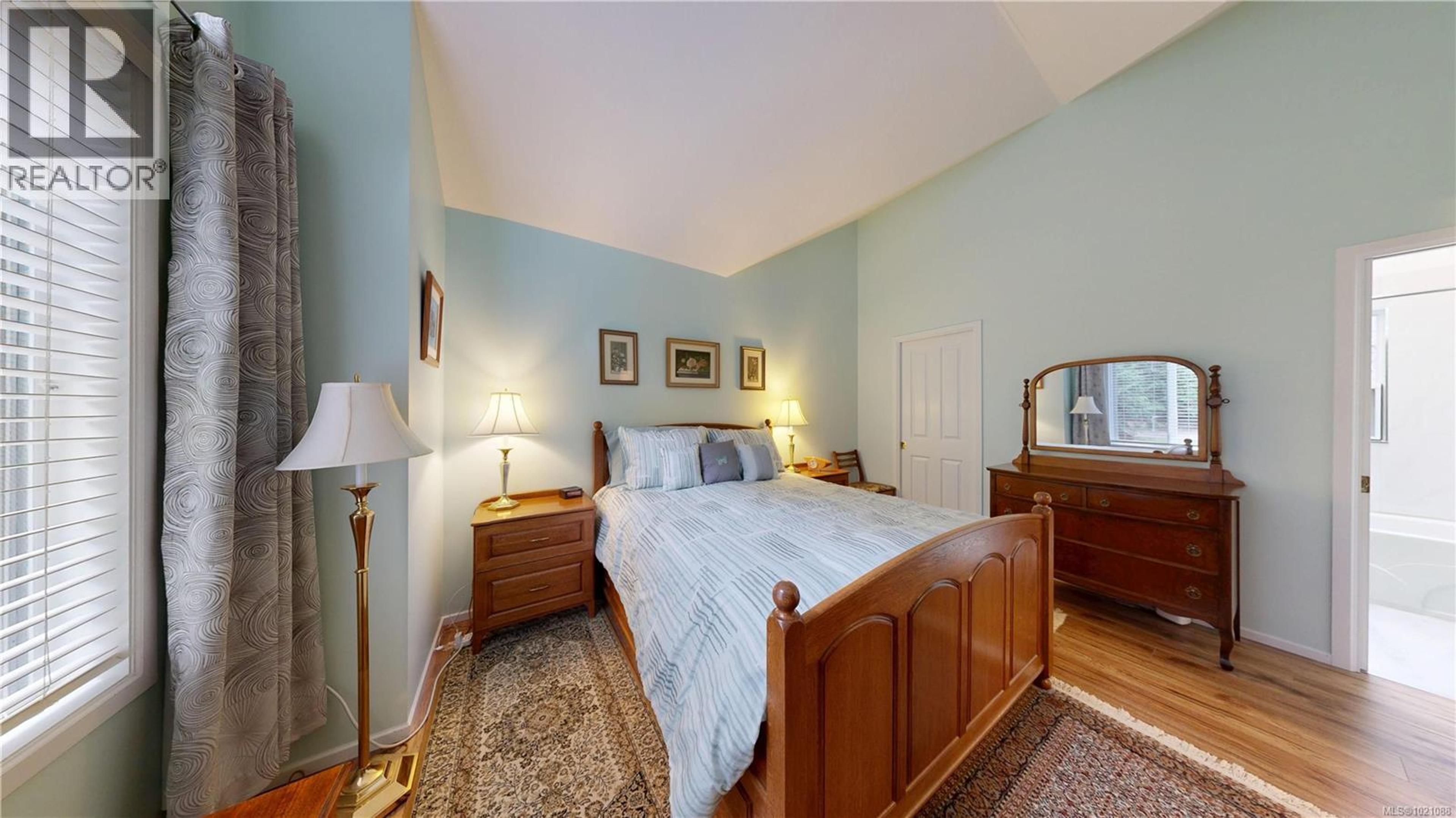 720 CLARENDON RD - 16