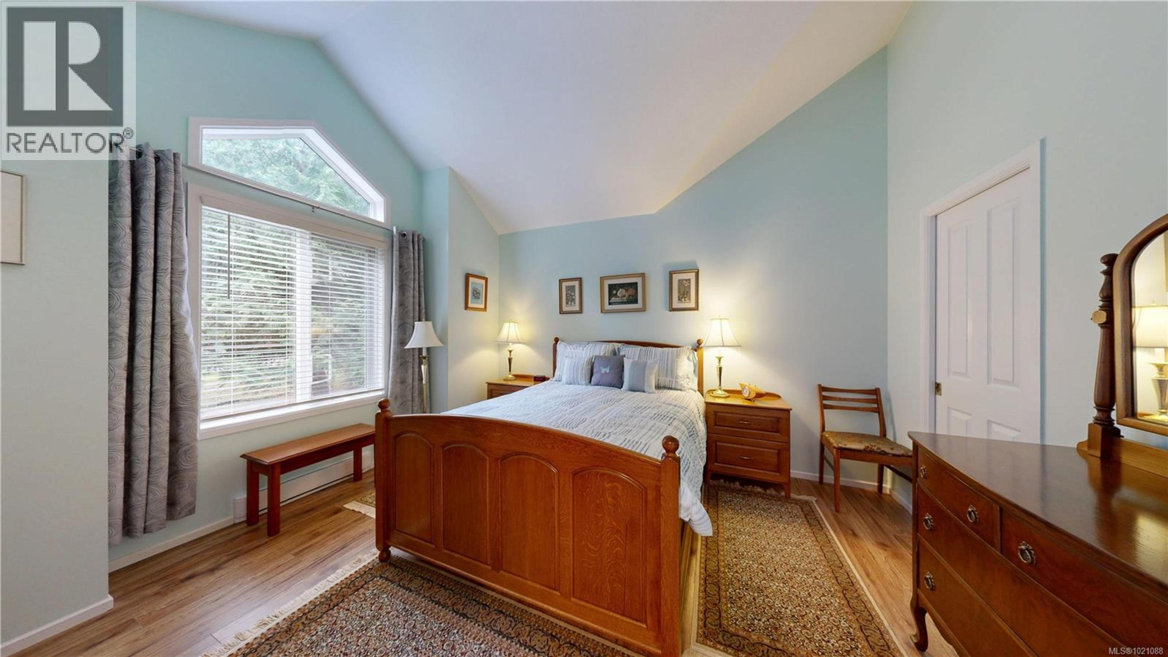 720 CLARENDON RD - 15