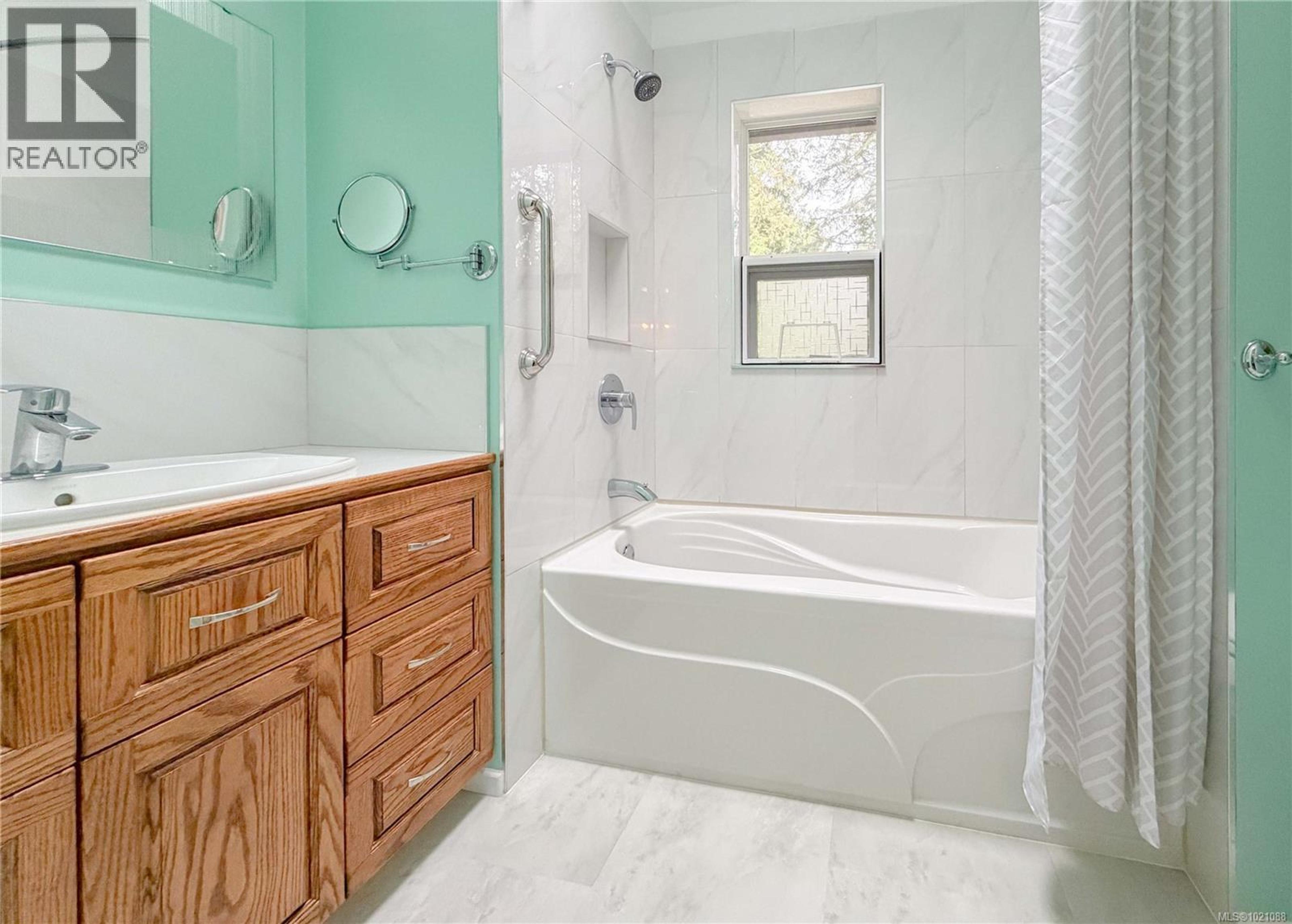 720 CLARENDON RD - 24