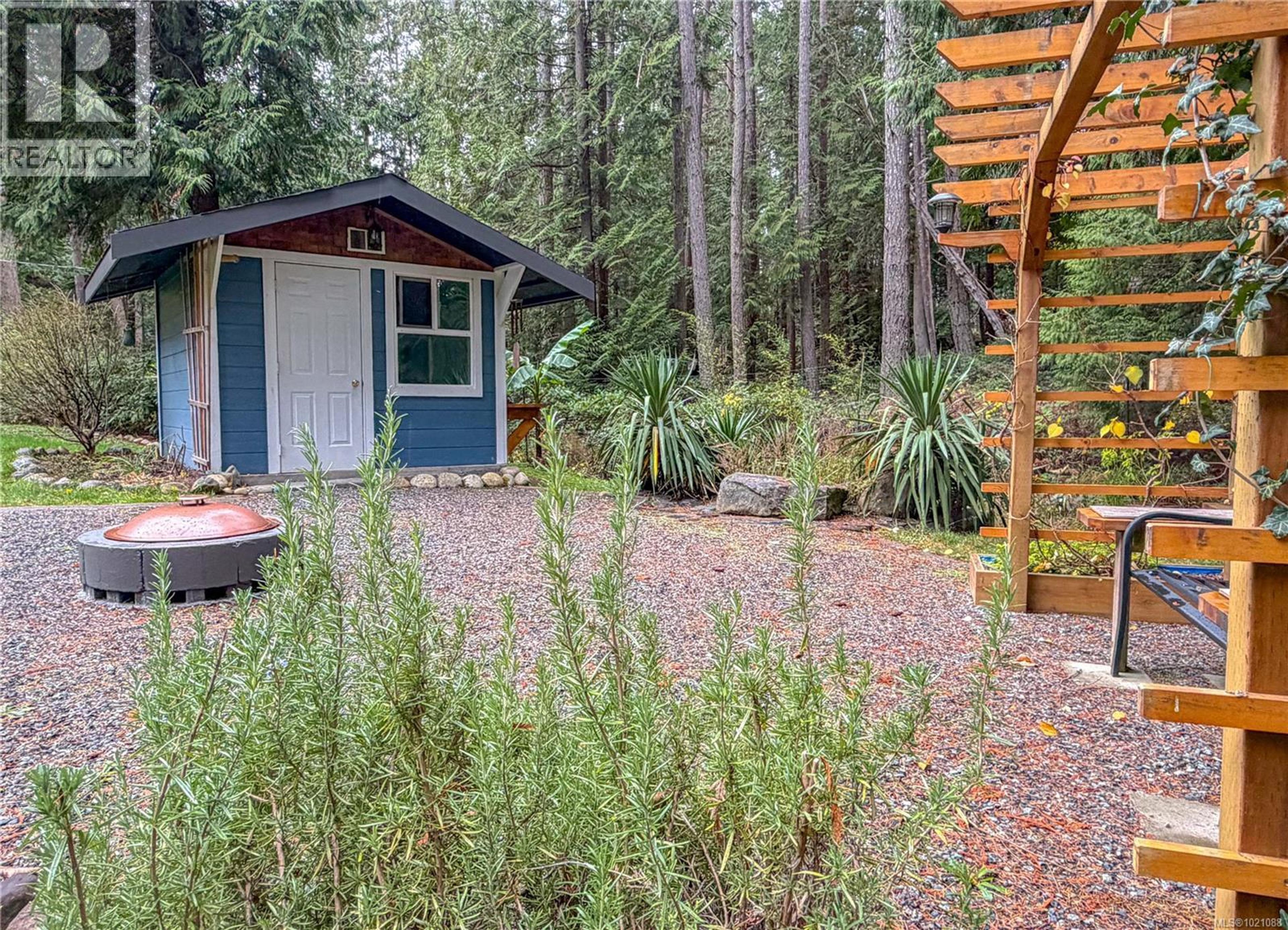 720 CLARENDON RD - 36