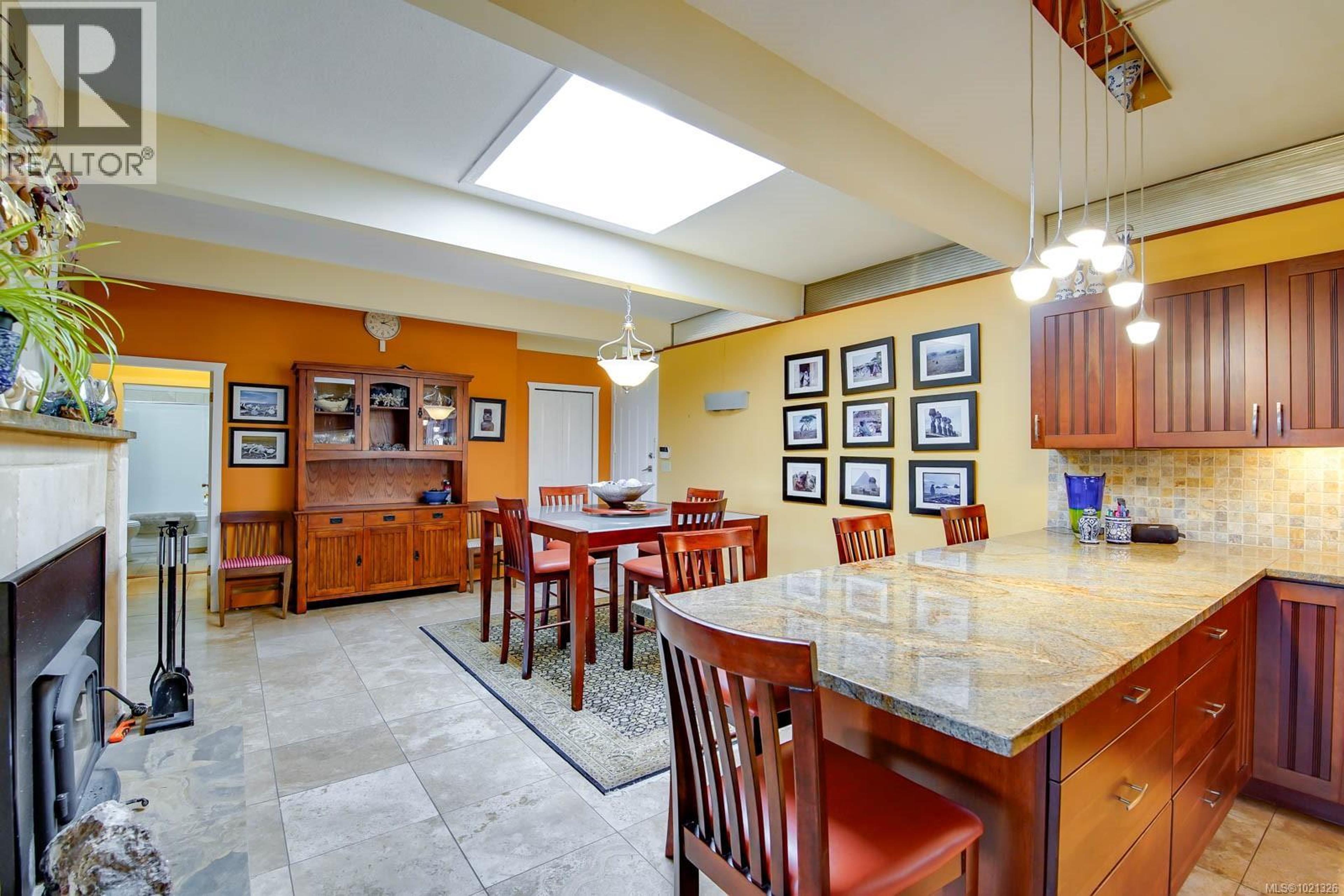 2374 ANDERSON AVE - 19