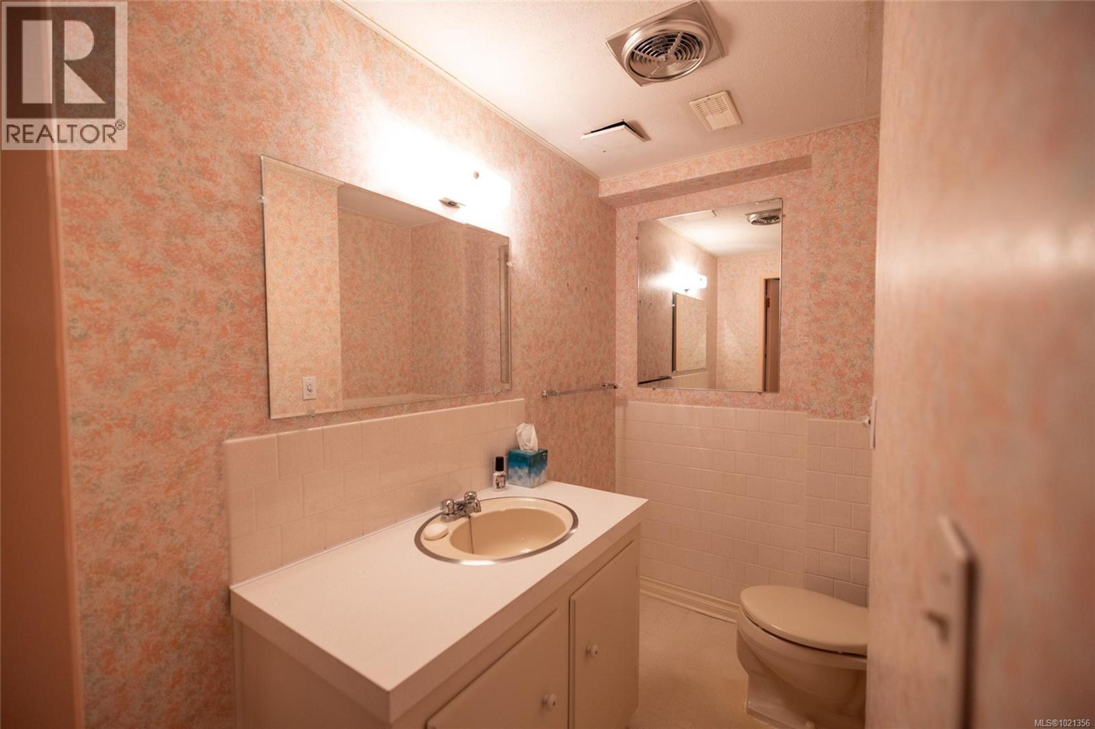 7445 THUNDERBIRD WAY - 11