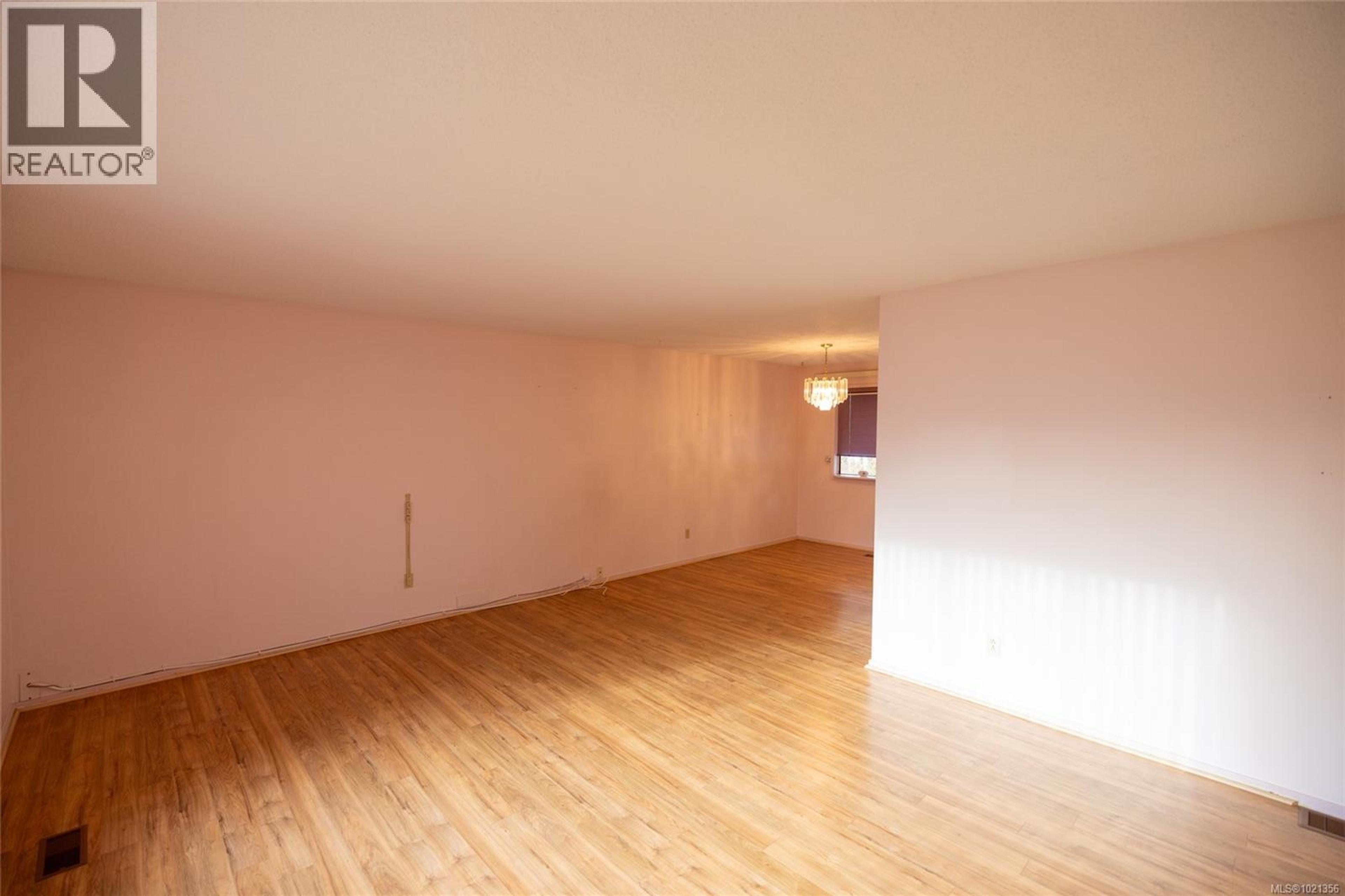 7445 THUNDERBIRD WAY - 19