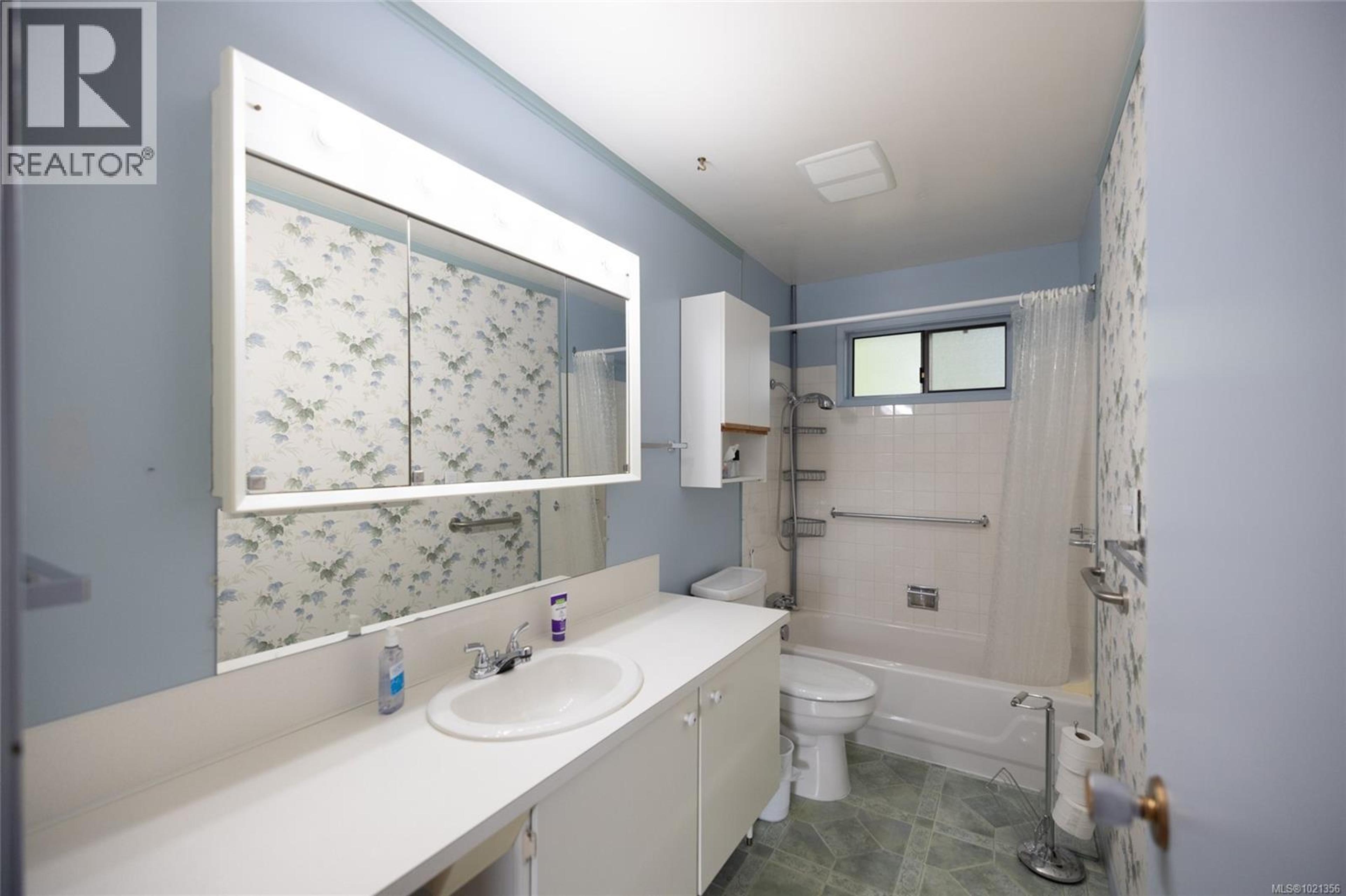 7445 THUNDERBIRD WAY - 21