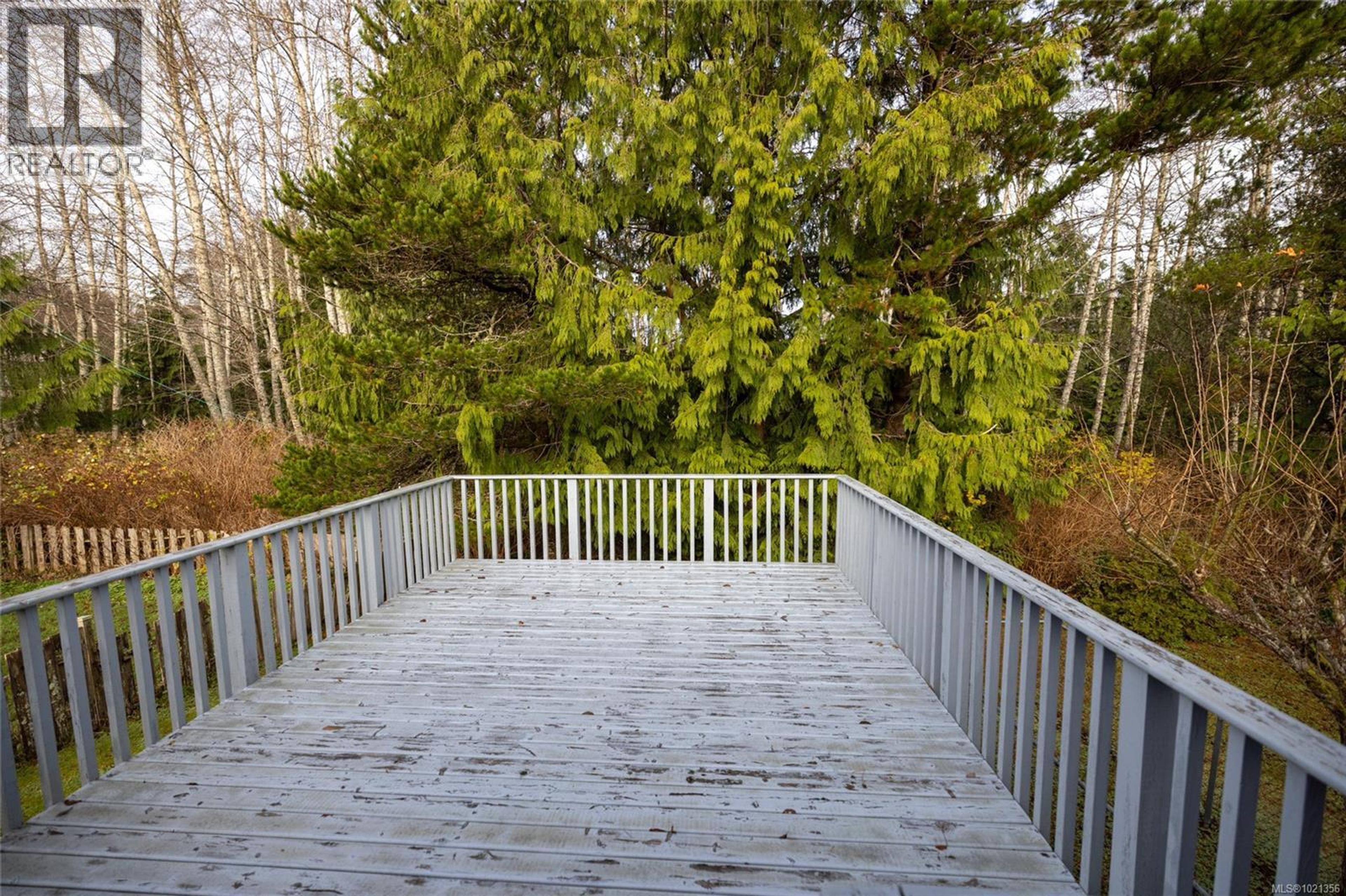 7445 THUNDERBIRD WAY - 28