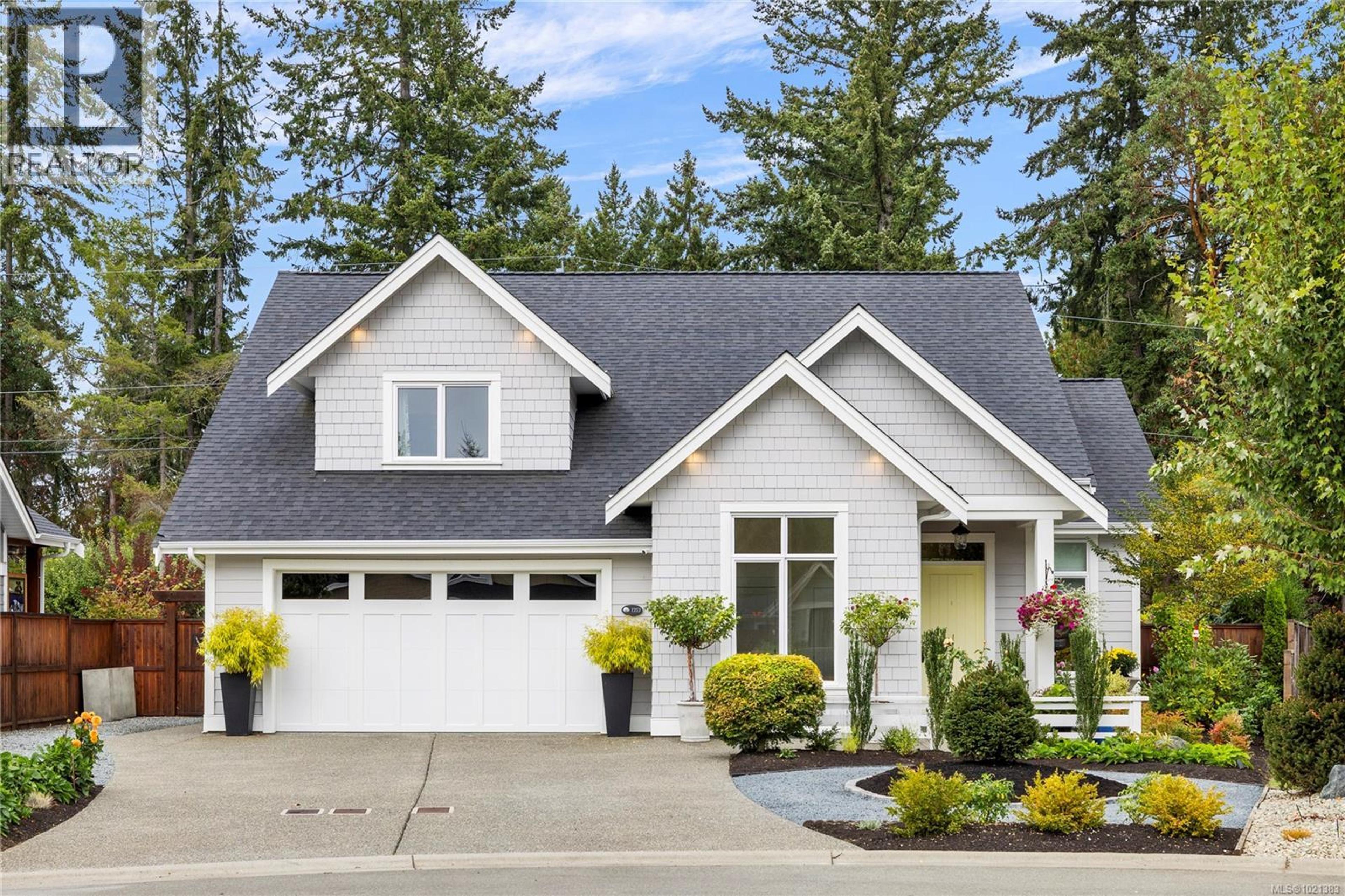 1353 PARKHURST PL - Main Image