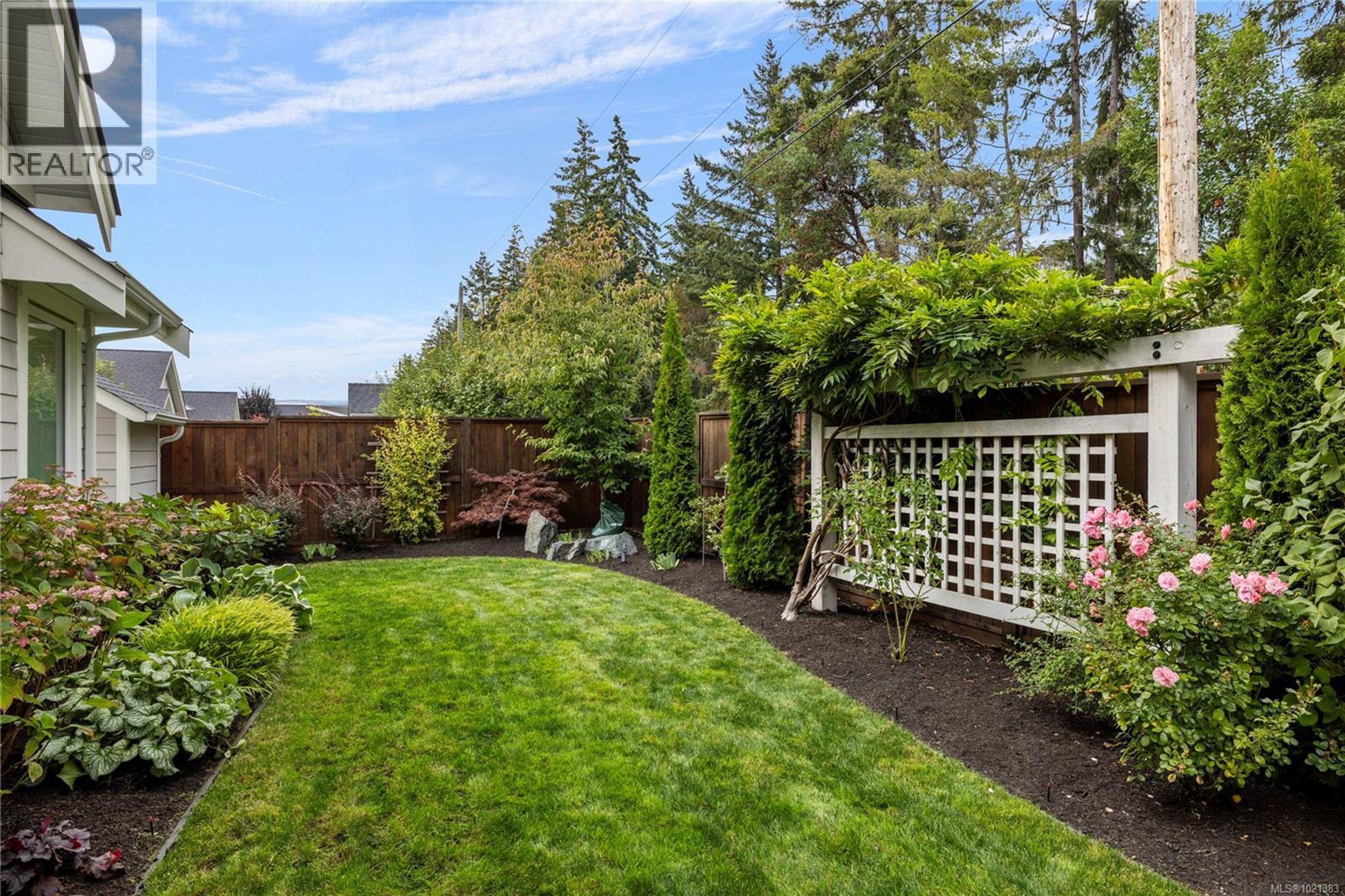 1353 PARKHURST PL - 24