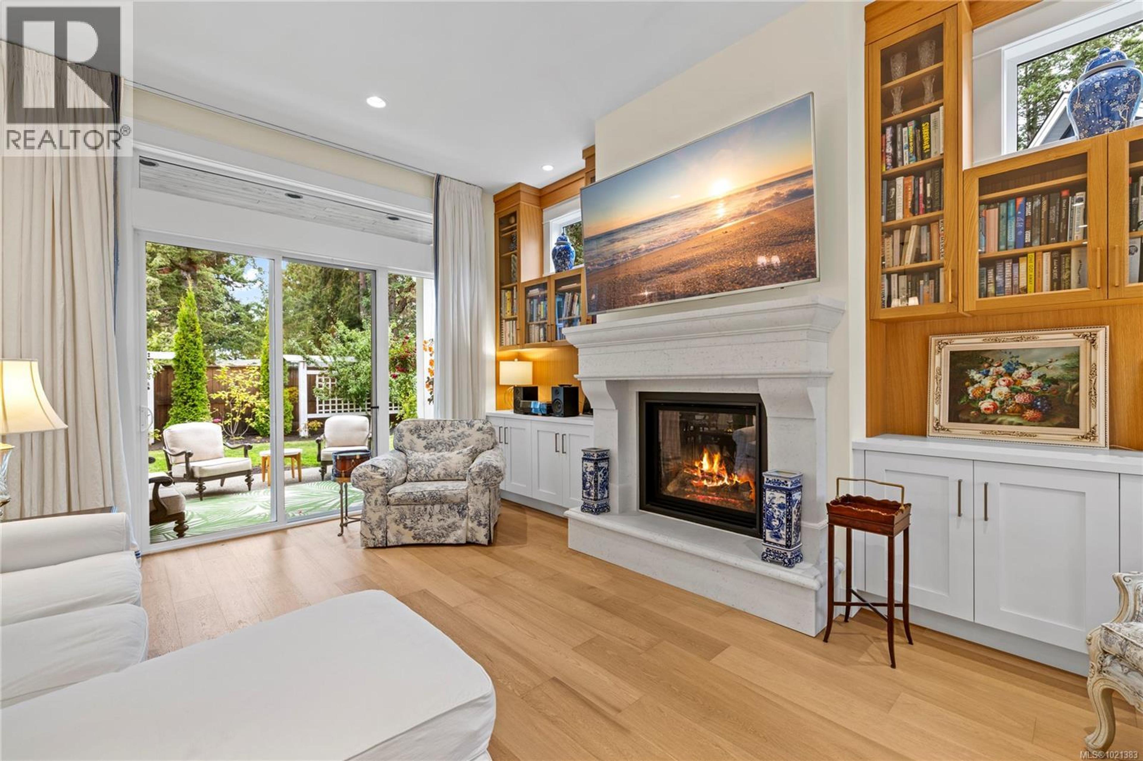 1353 PARKHURST PL - 8