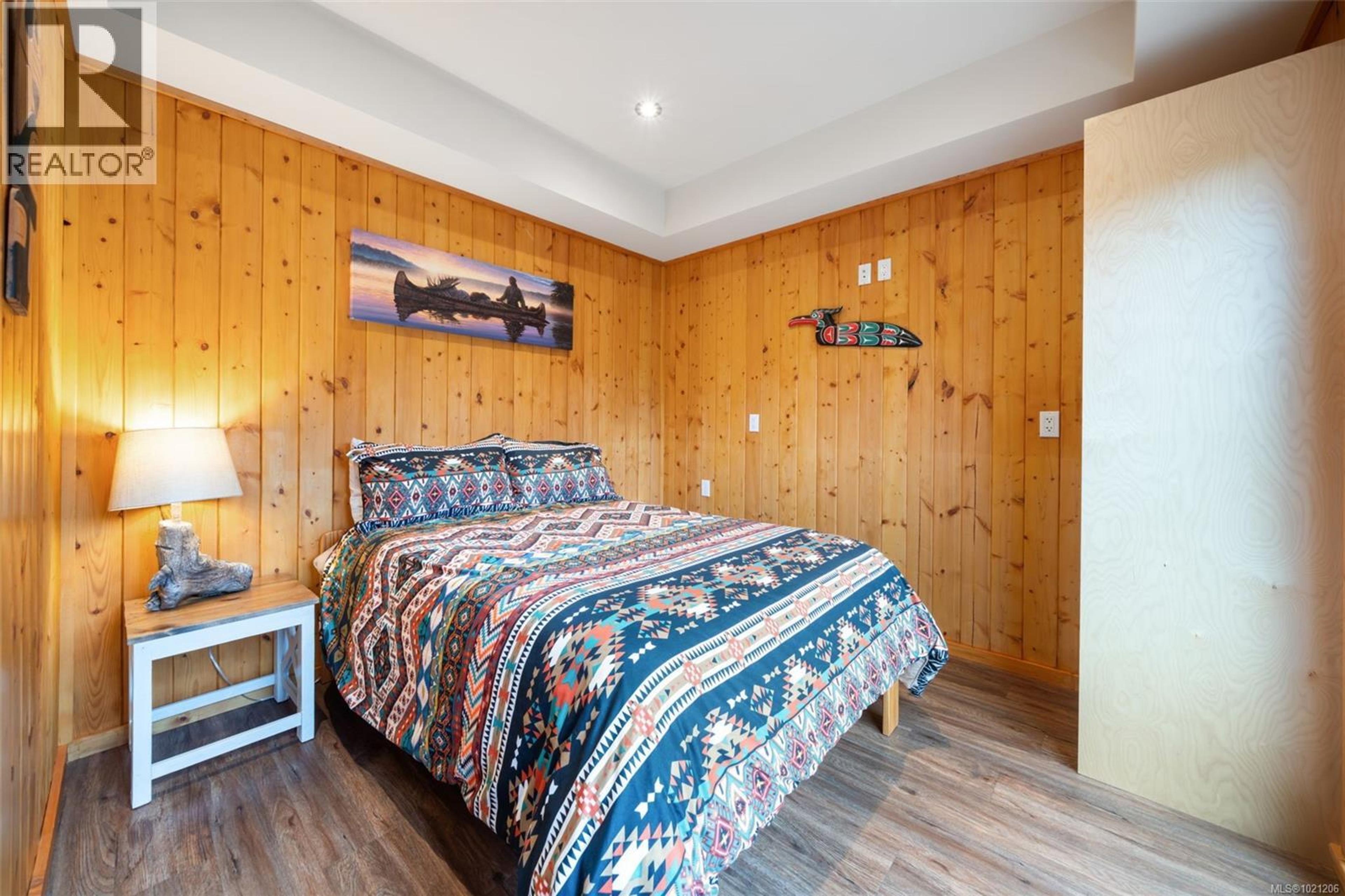 #221 6596 BAIRD RD - 26