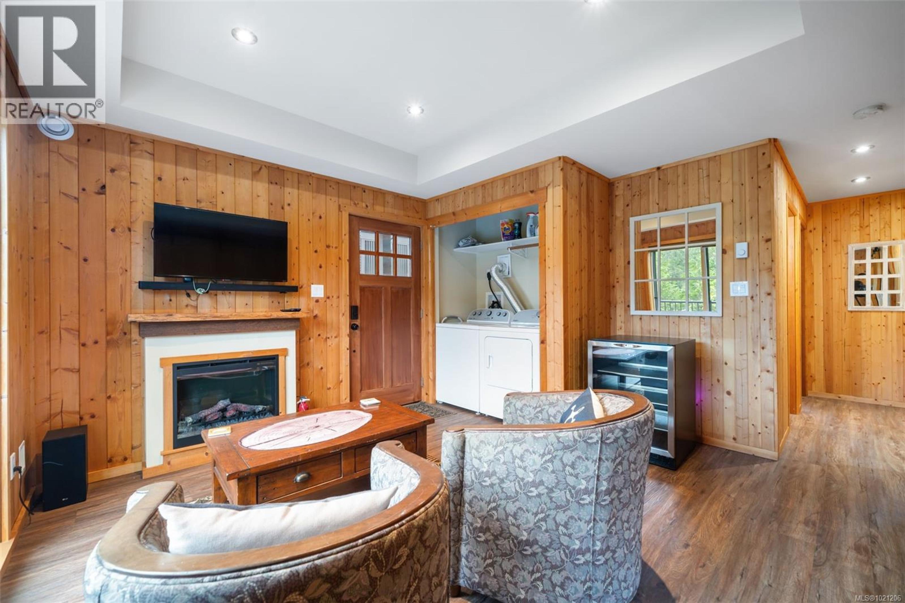 #221 6596 BAIRD RD - 21