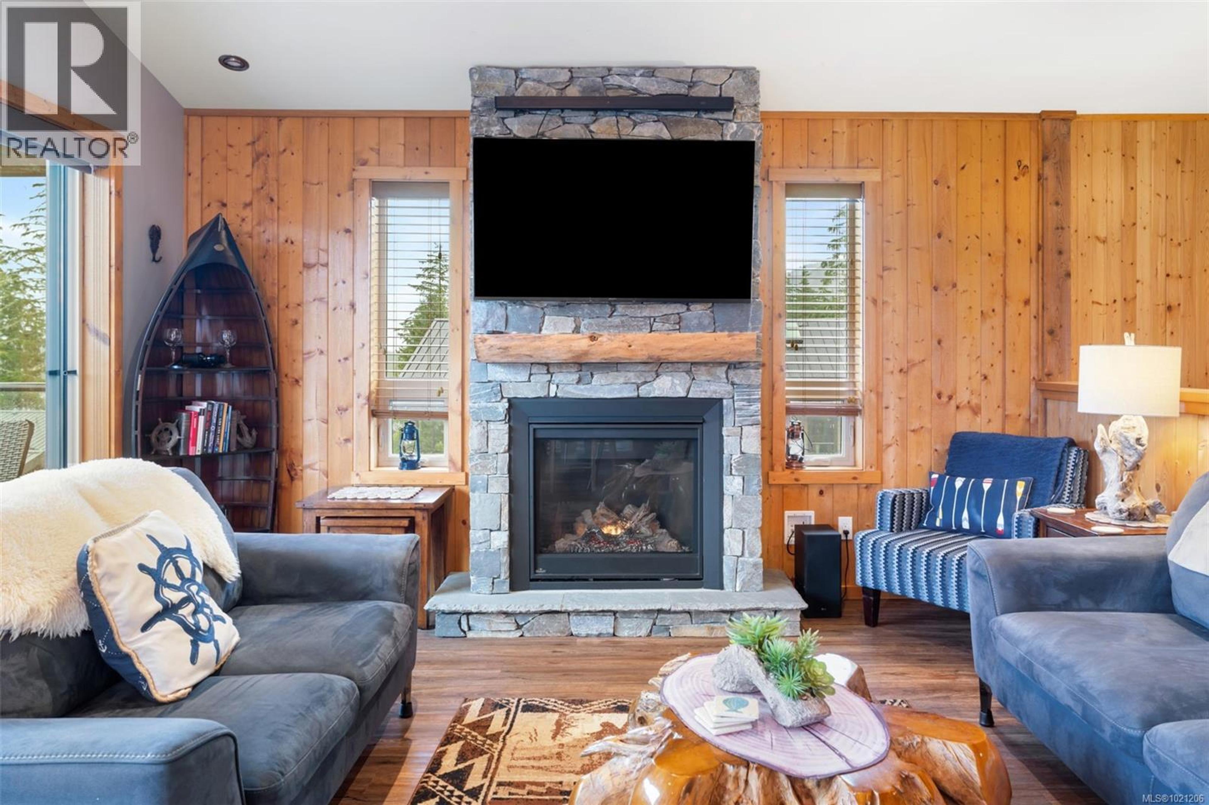 #221 6596 BAIRD RD - 15