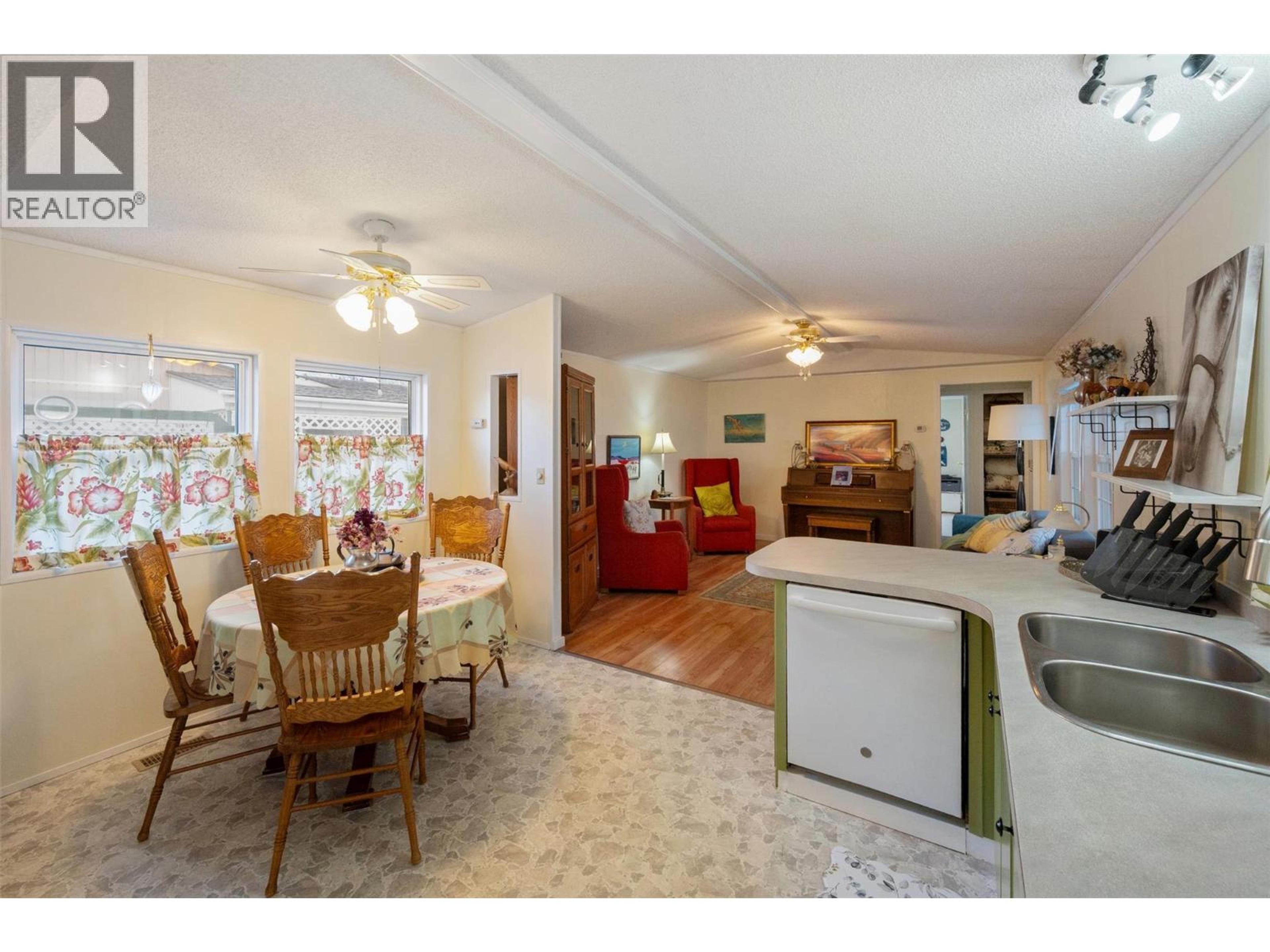 #125 914 BLAKEBOROUGH AVENUE - 11