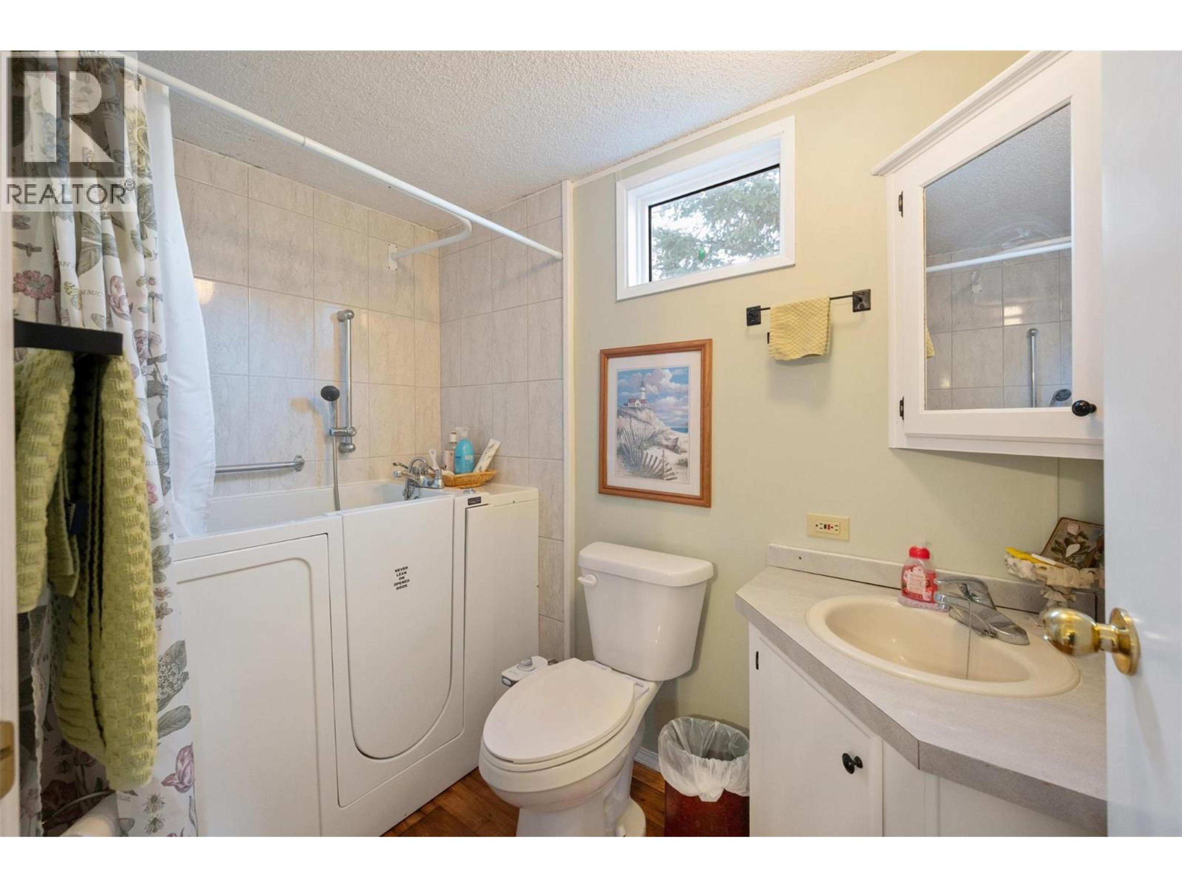 #125 914 BLAKEBOROUGH AVENUE - 17