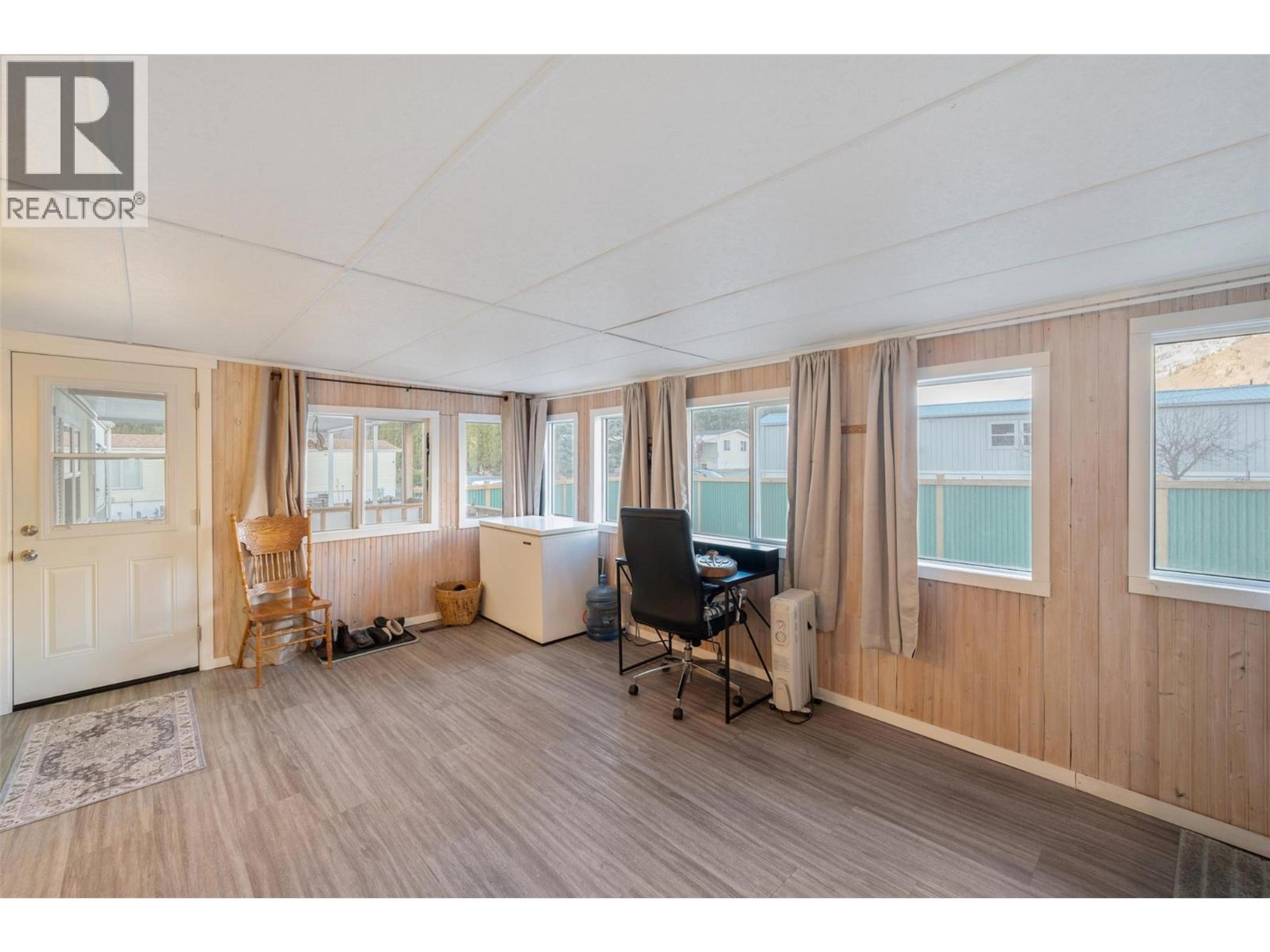 #125 914 BLAKEBOROUGH AVENUE - 23