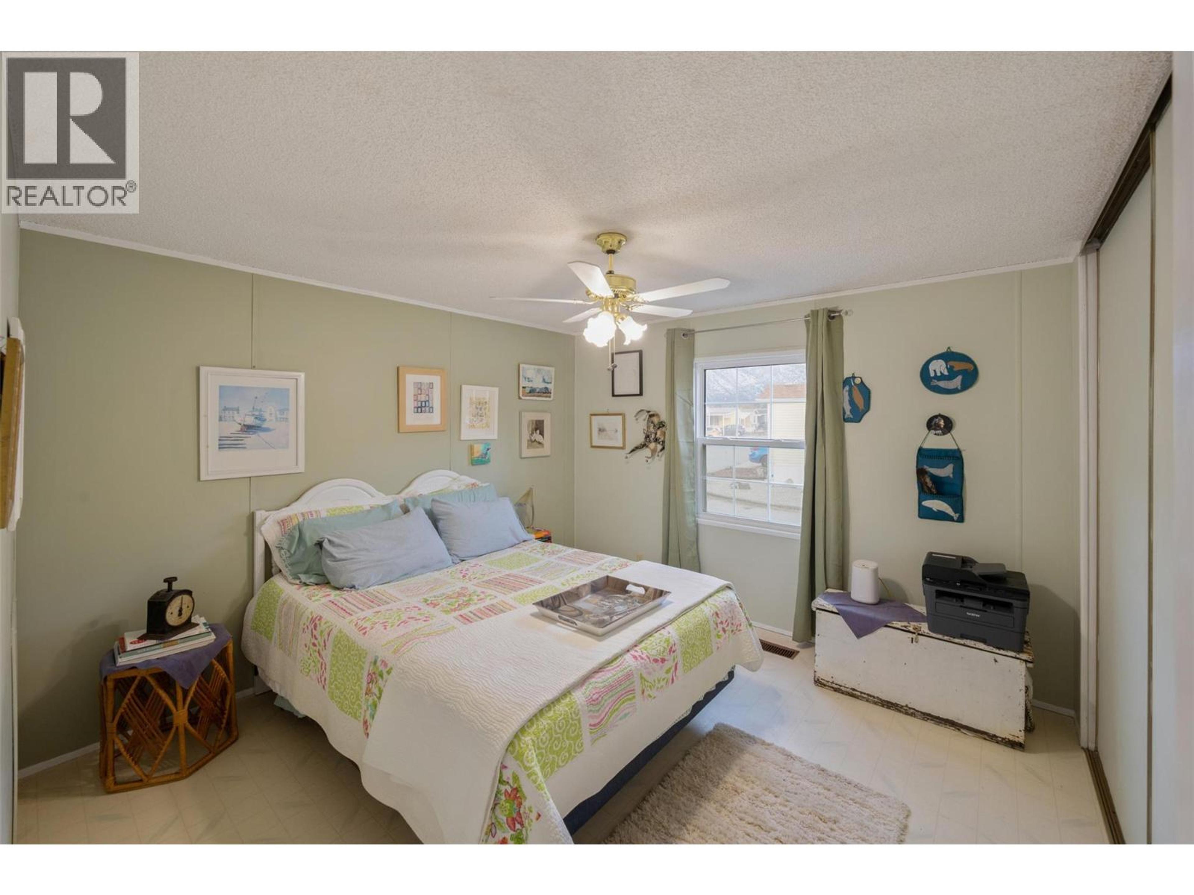 #125 914 BLAKEBOROUGH AVENUE - 26