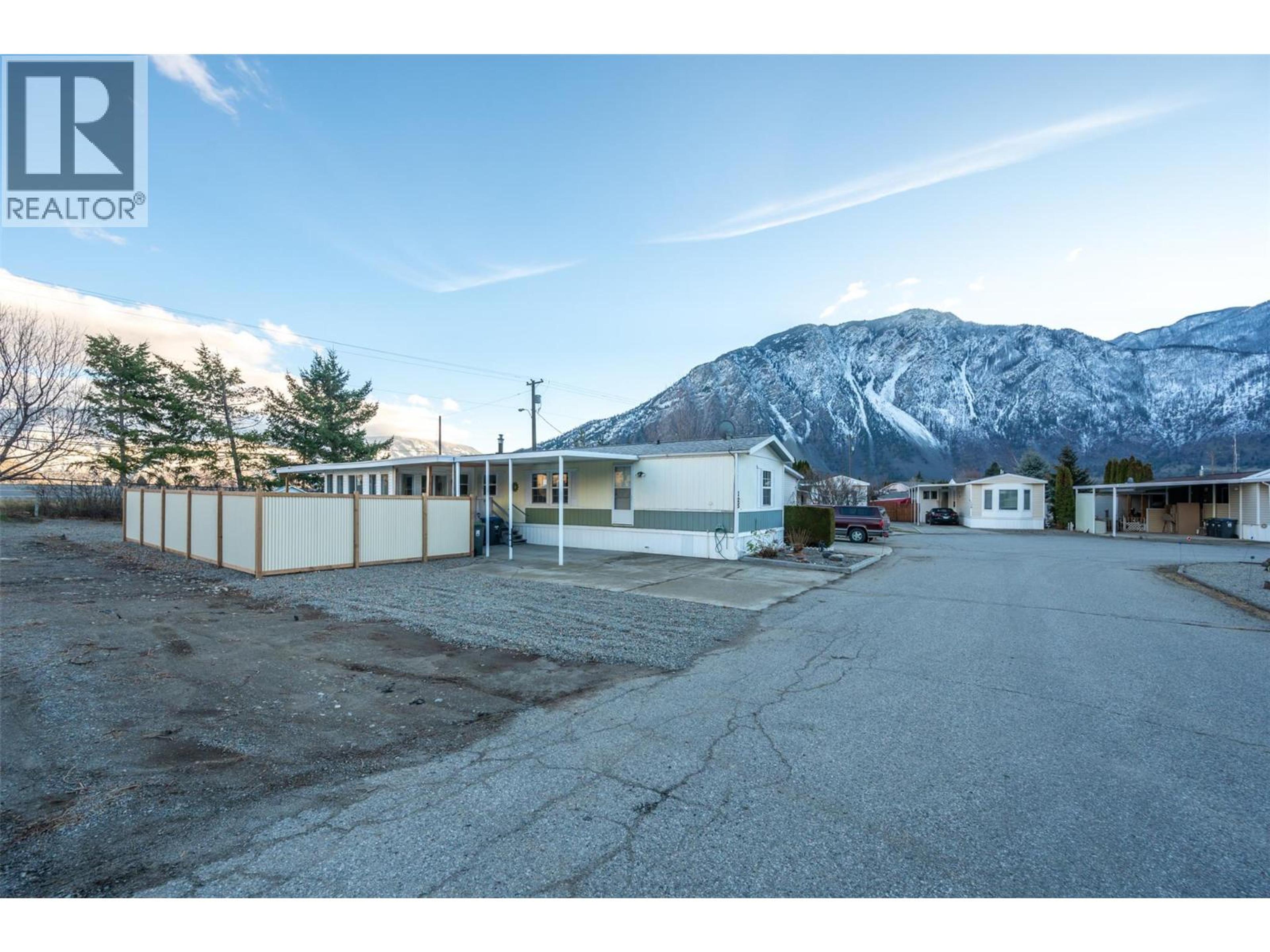 #125 914 BLAKEBOROUGH AVENUE - 30