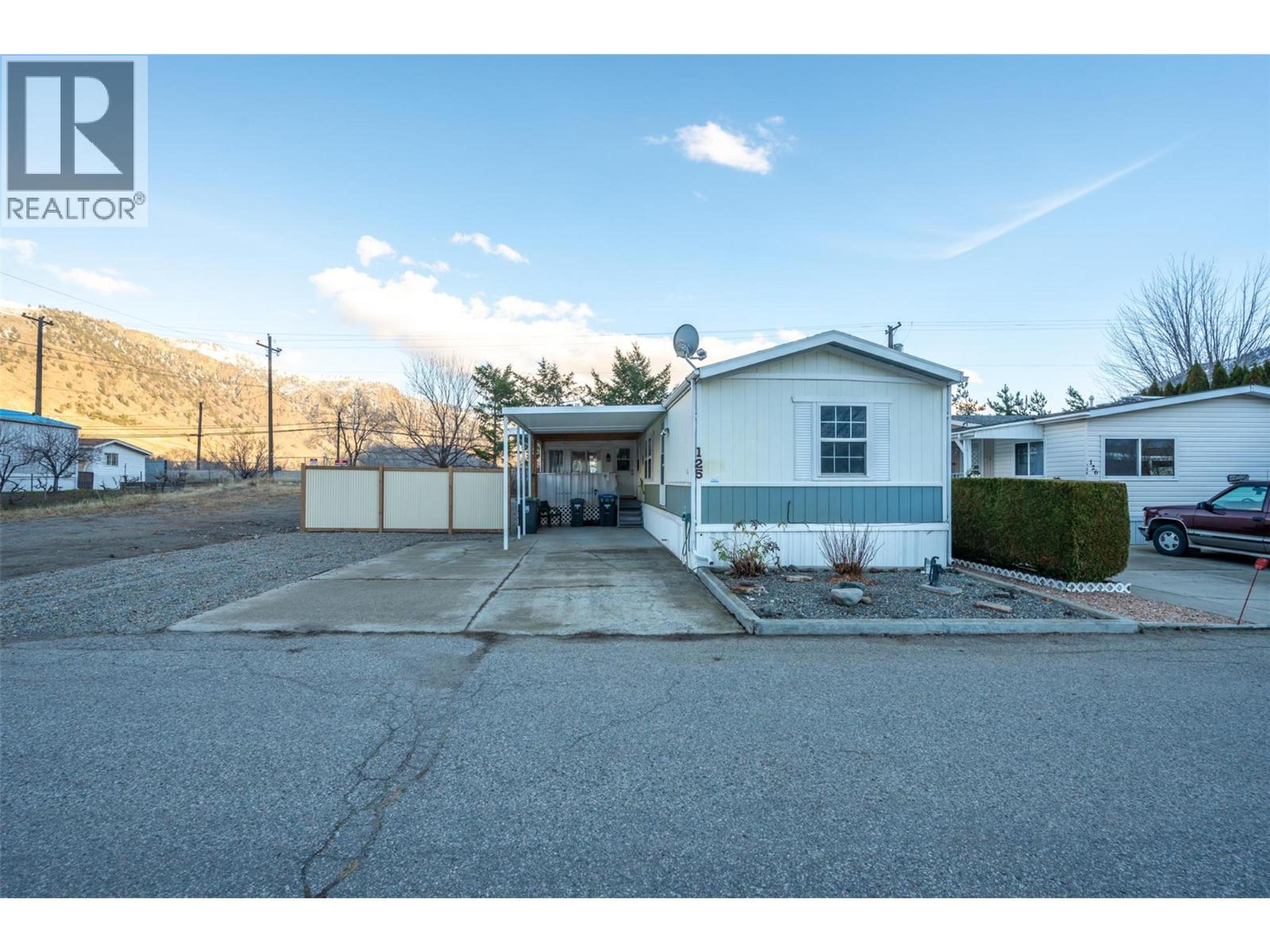 #125 914 BLAKEBOROUGH AVENUE - 32