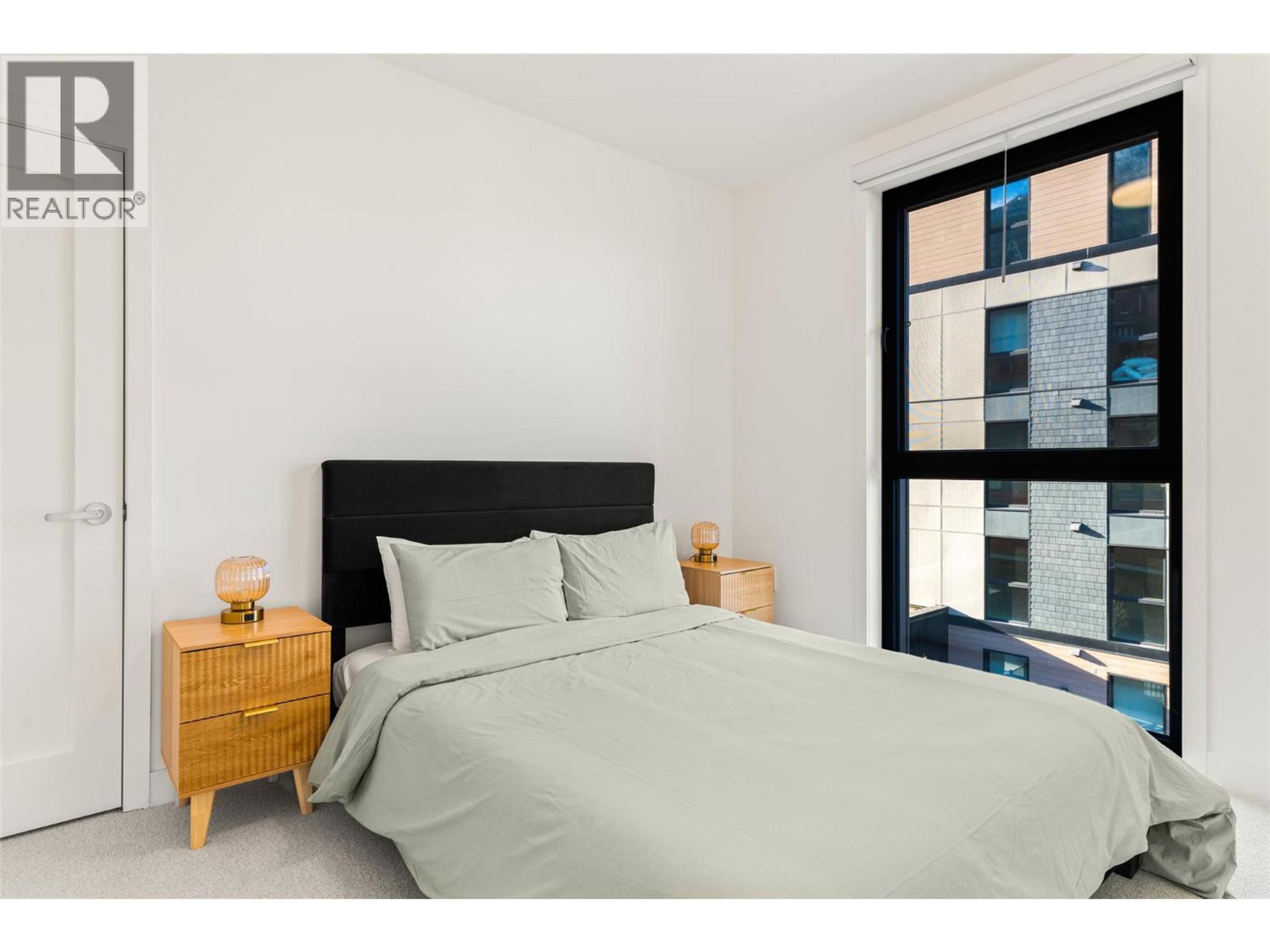 #1301 1702 COURSIER AVENUE - 16