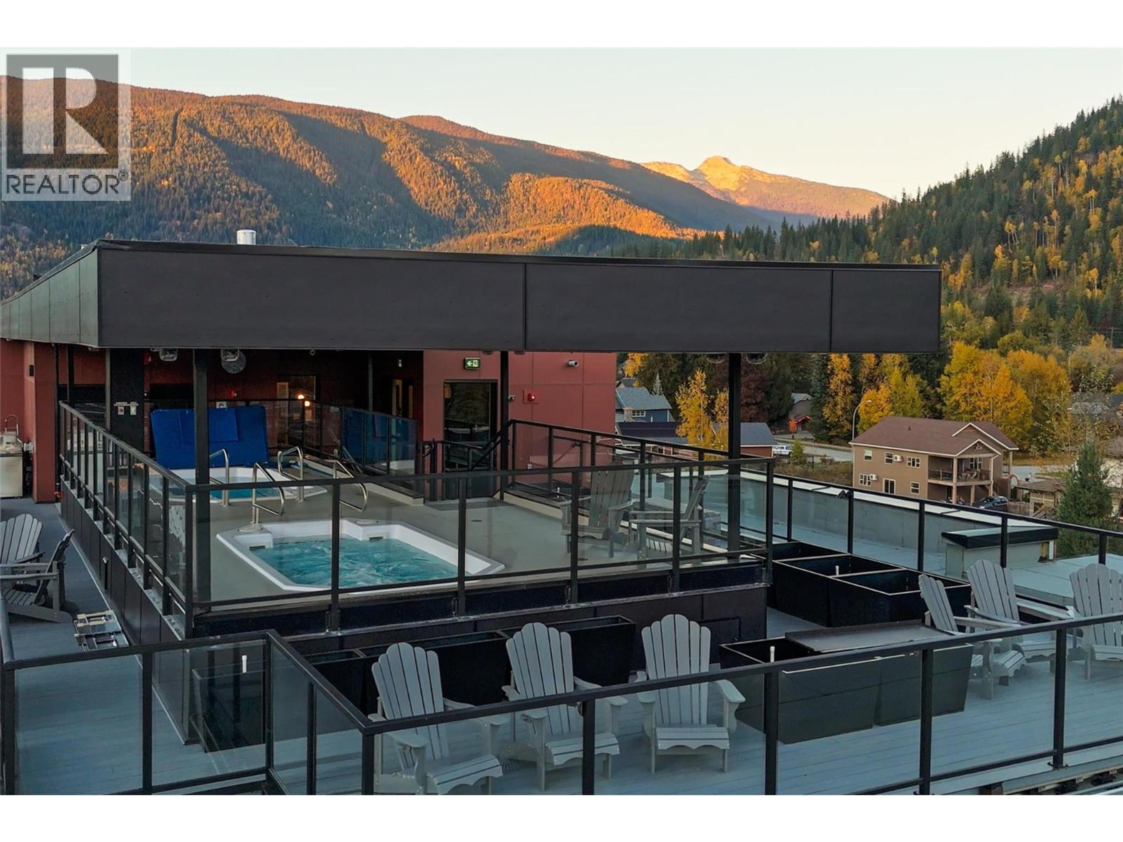 #1301 1702 COURSIER AVENUE - 21