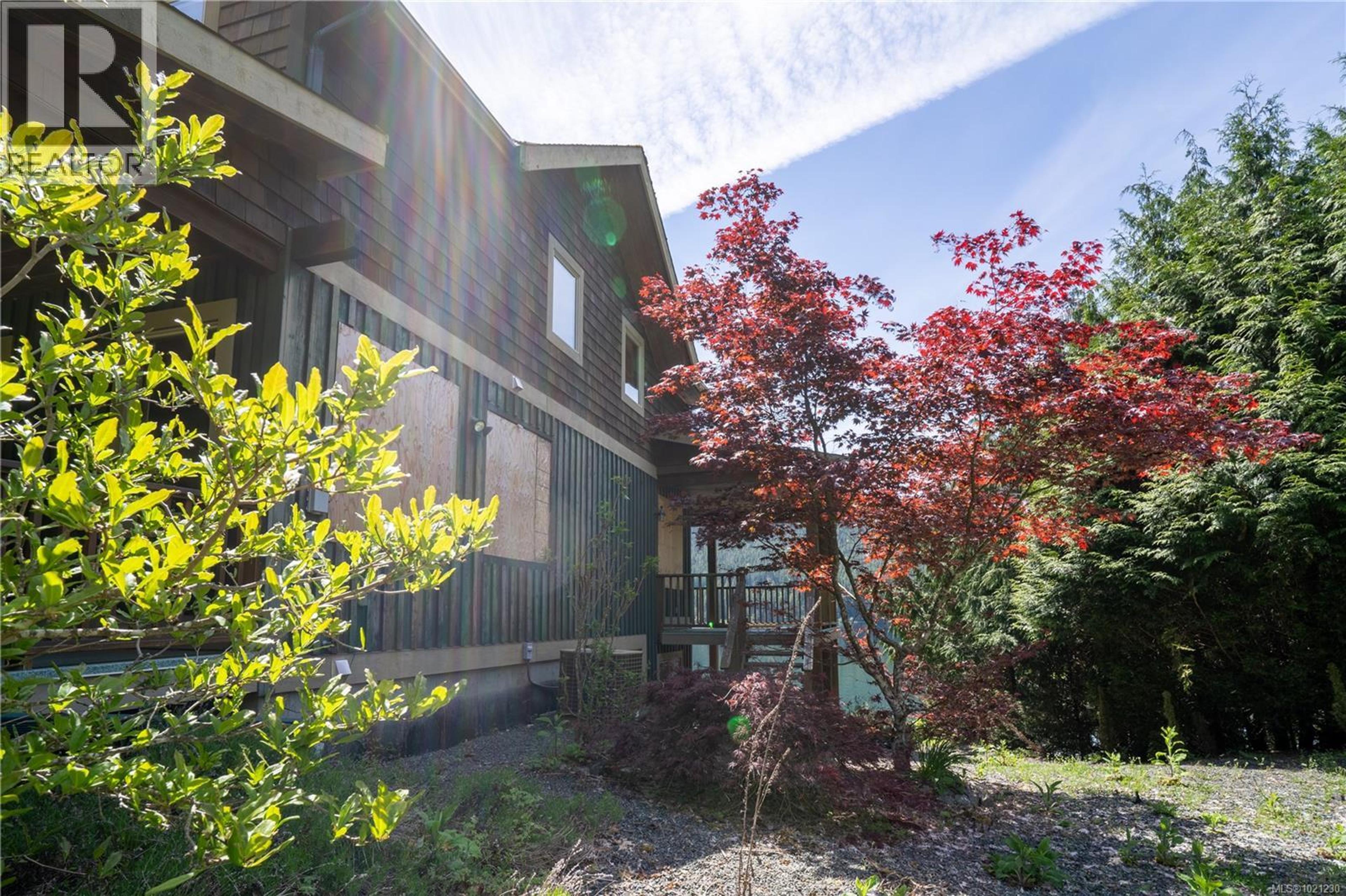 9878 SWORDFERN WAY - 20