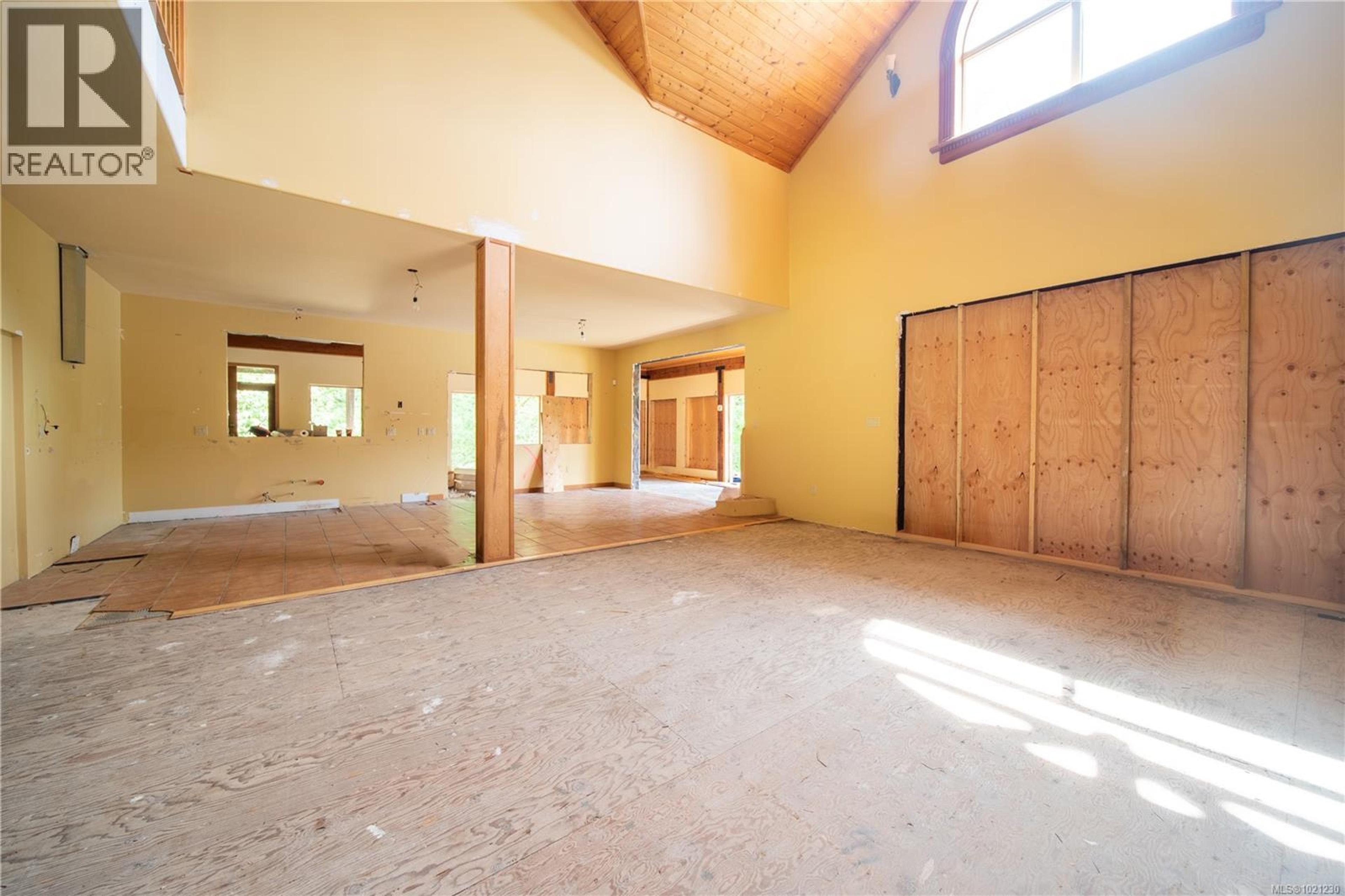 9878 SWORDFERN WAY - 27