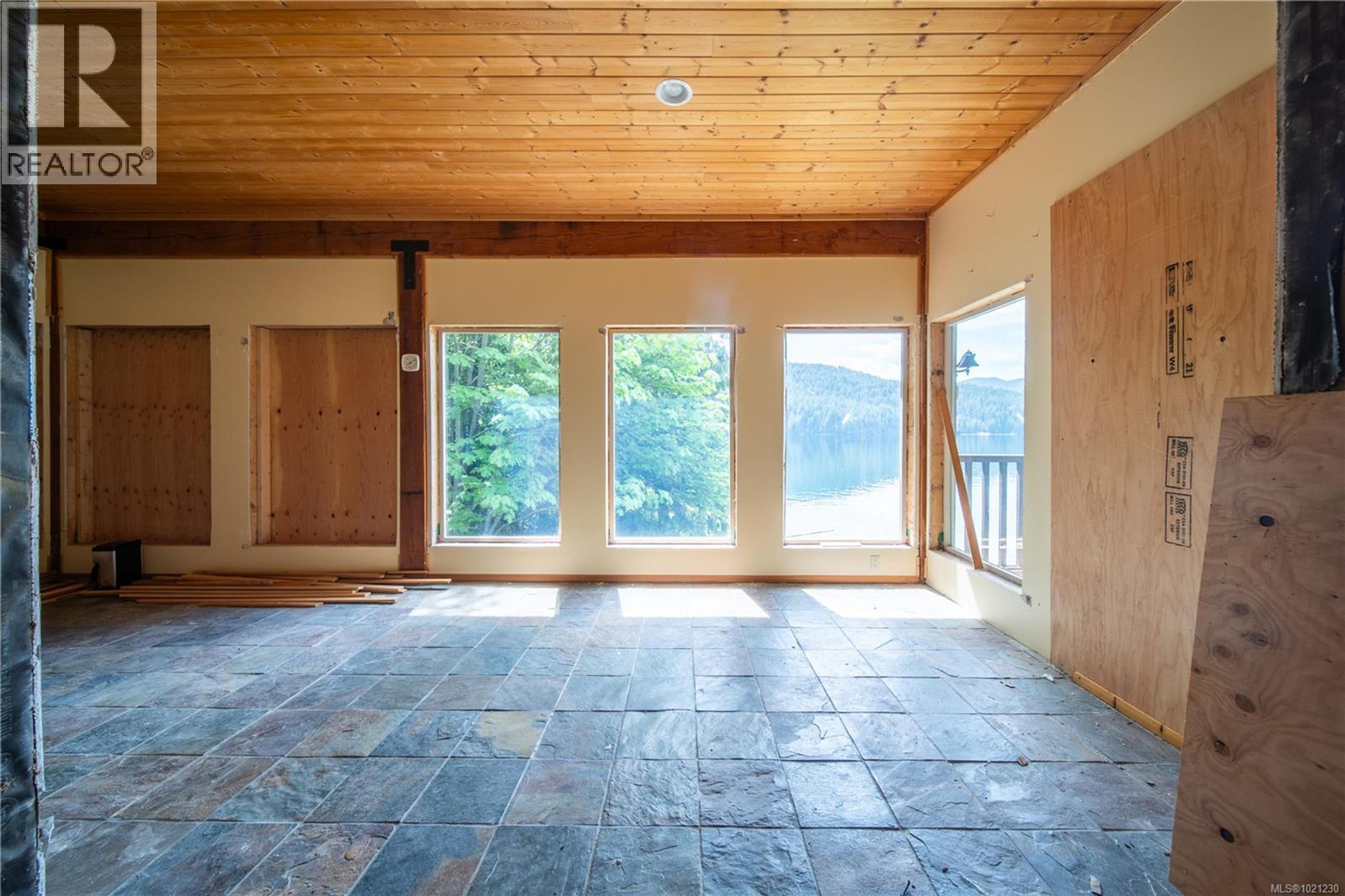 9878 SWORDFERN WAY - 32