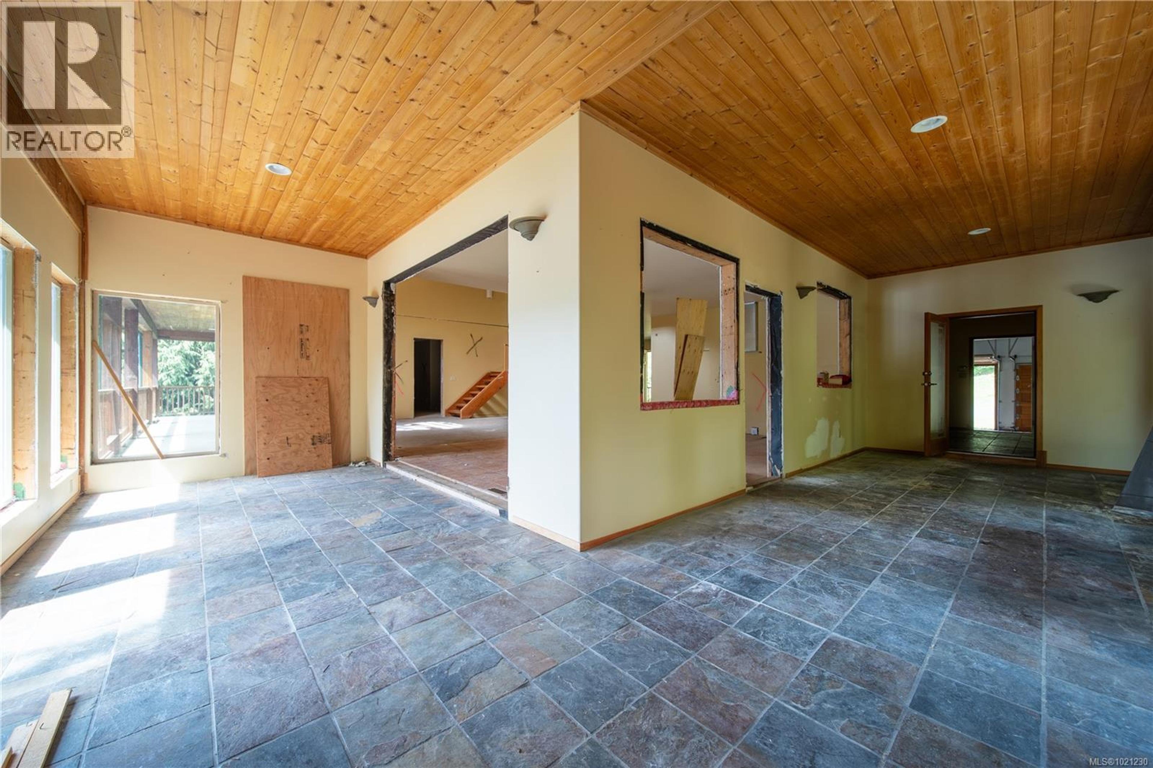 9878 SWORDFERN WAY - 33