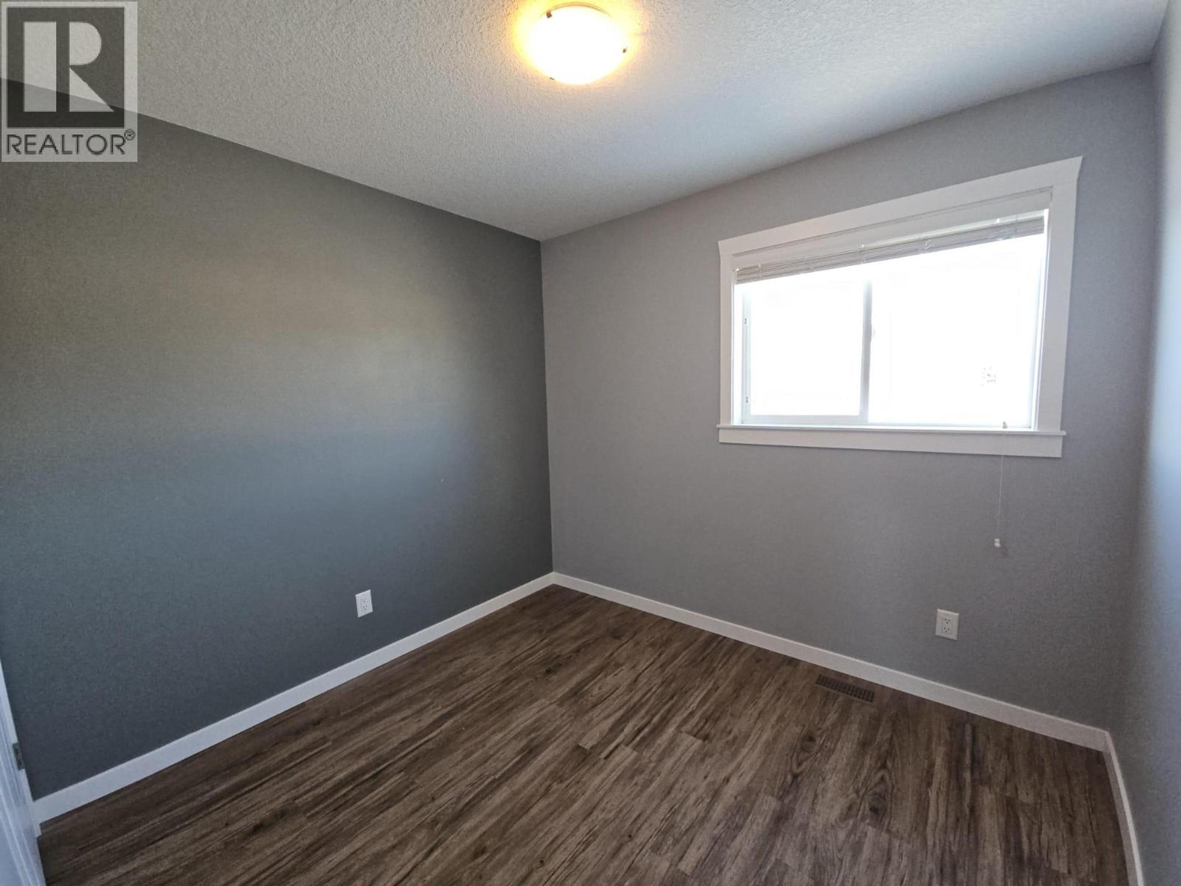 5216 41 STREET NE - 30