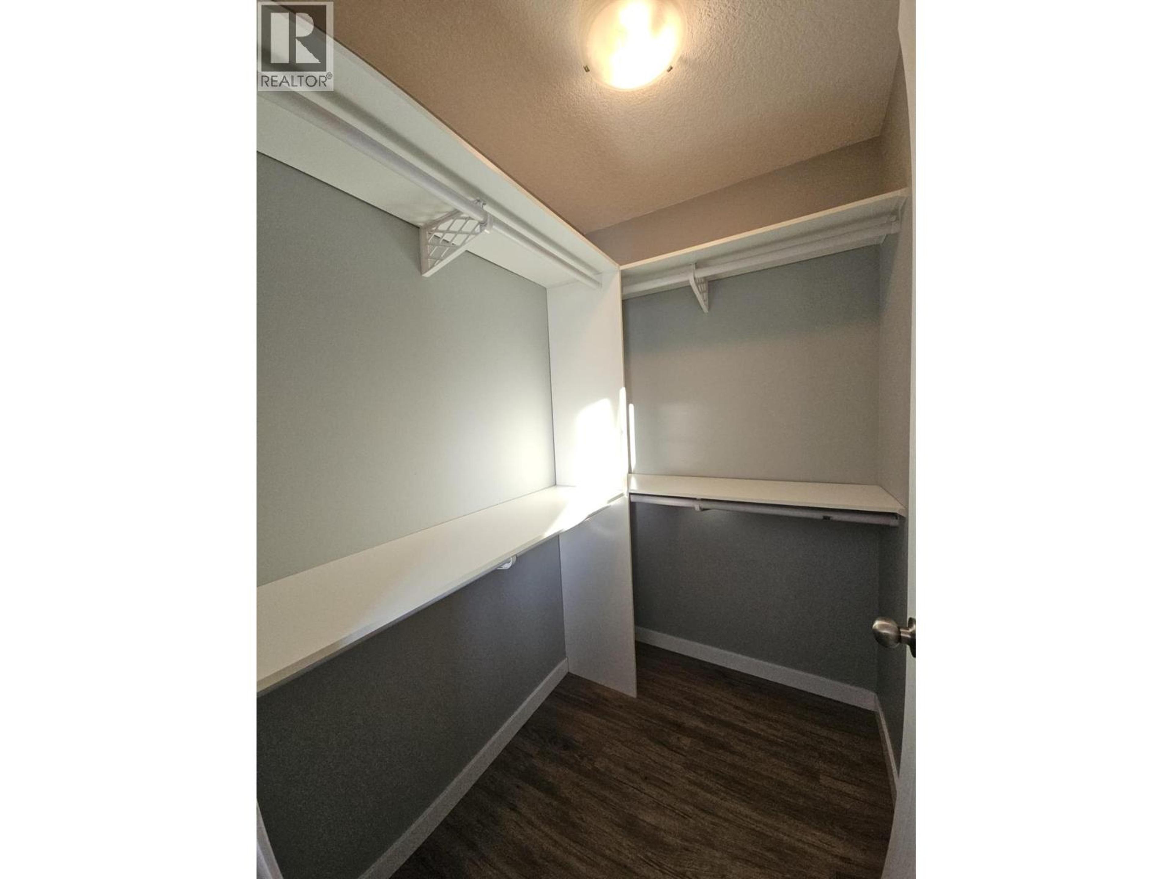 5216 41 STREET NE - 34