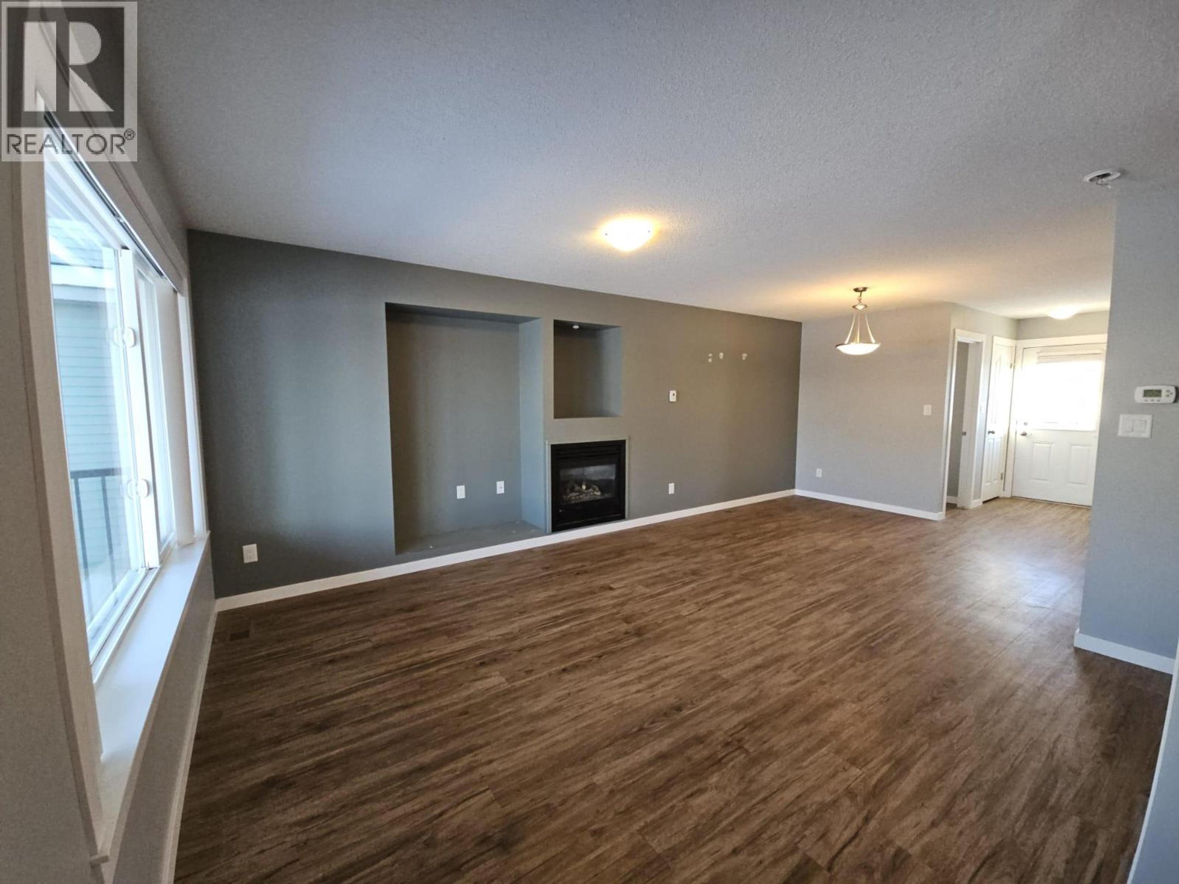 5216 41 STREET NE - 4