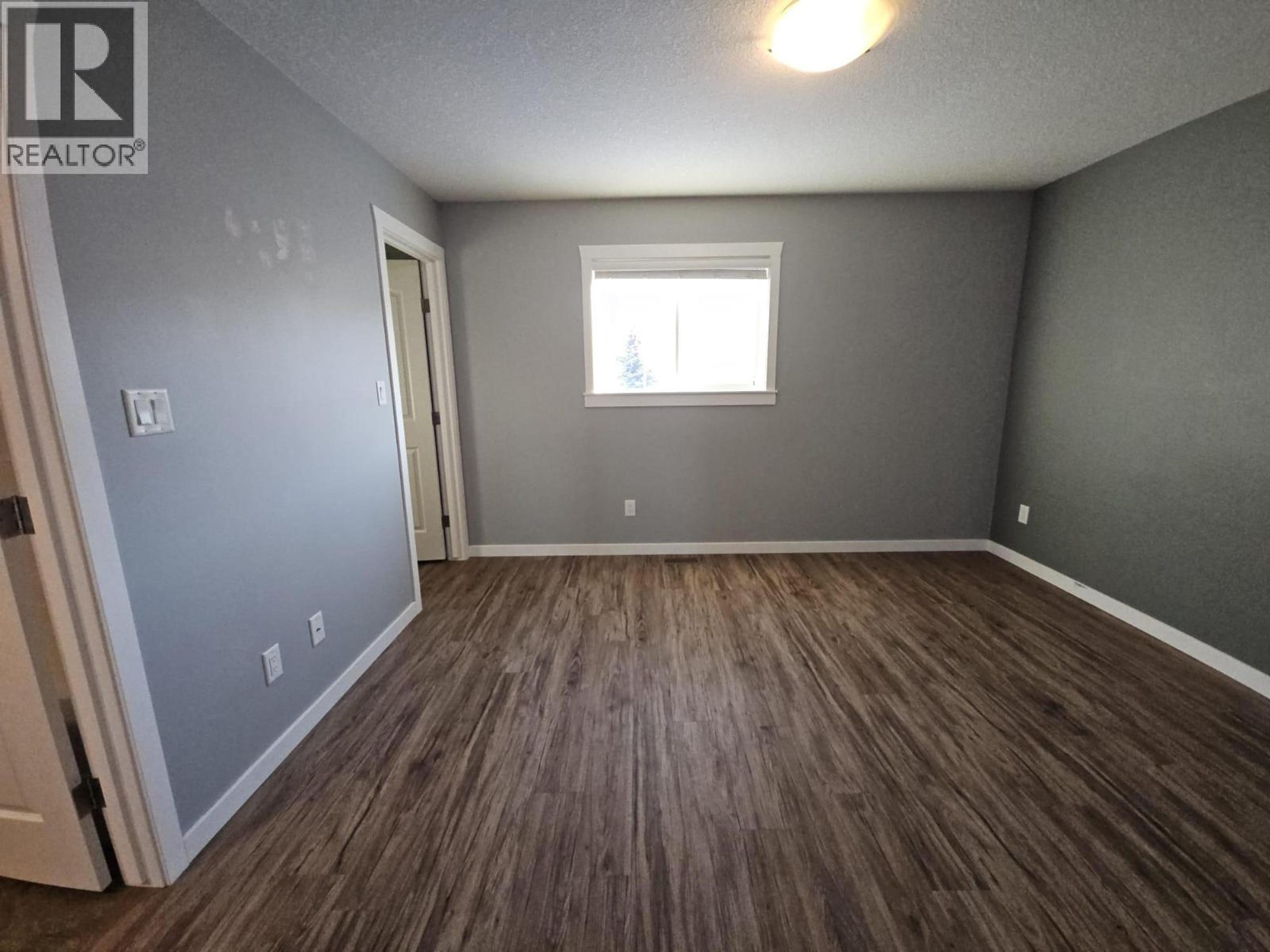 5216 41 STREET NE - 42