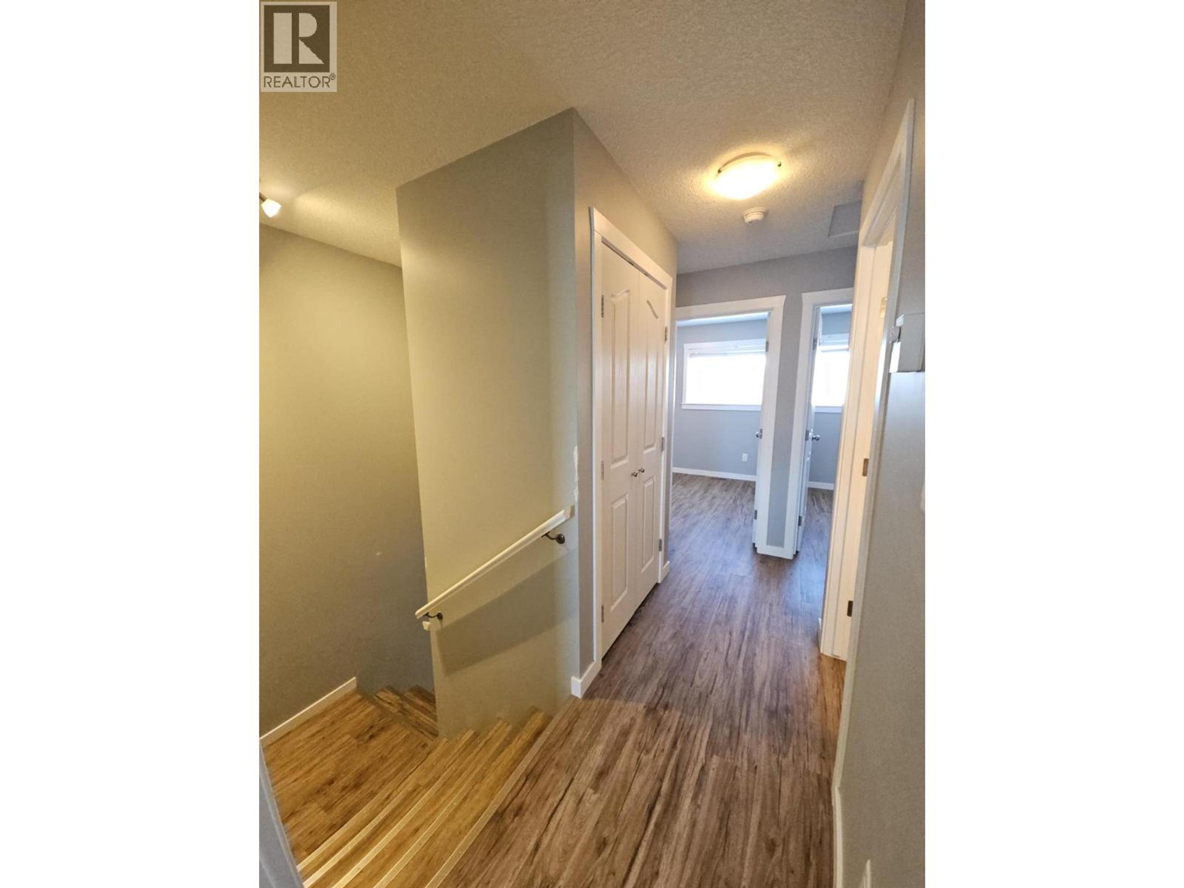 5216 41 STREET NE - 44