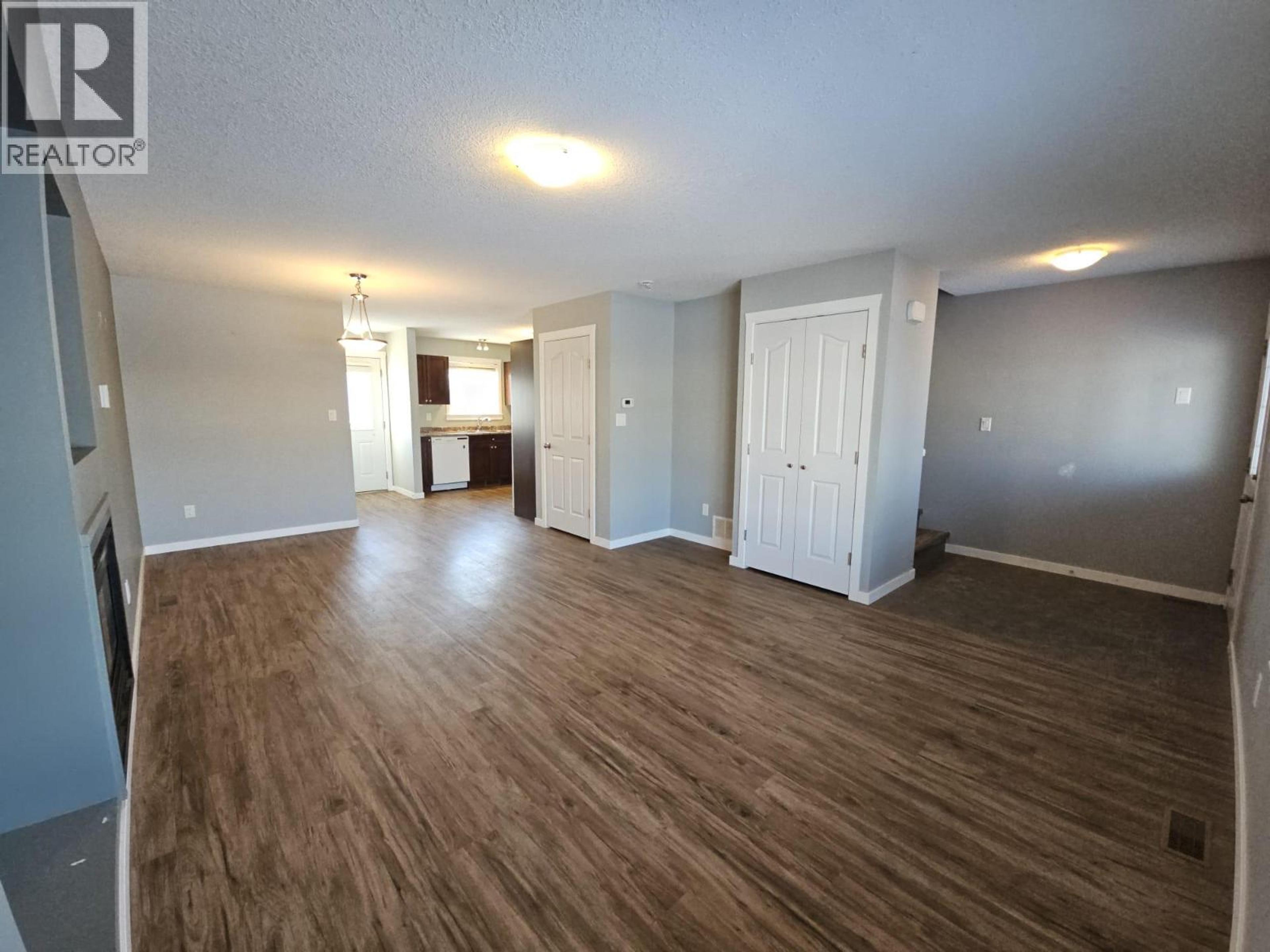 5216 41 STREET NE - 5