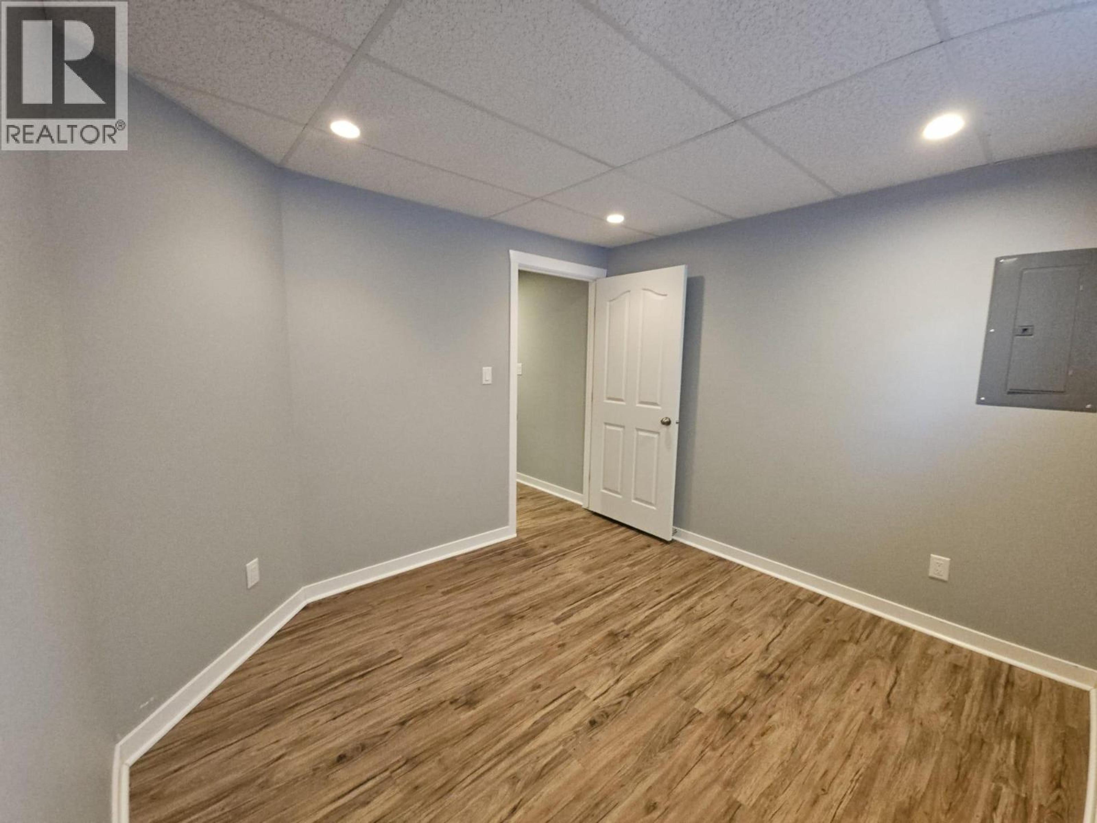 5216 41 STREET NE - 50