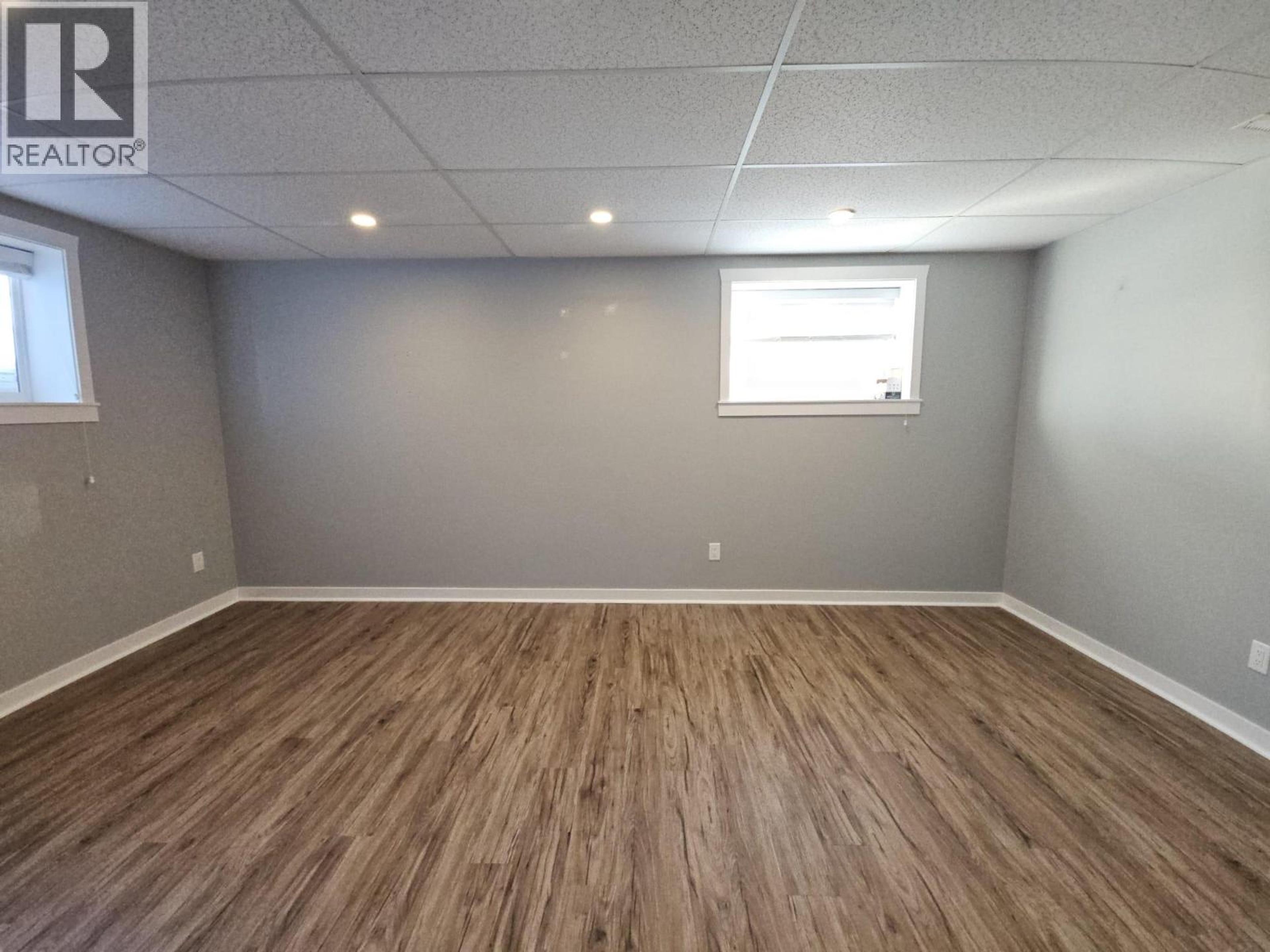 5216 41 STREET NE - 55