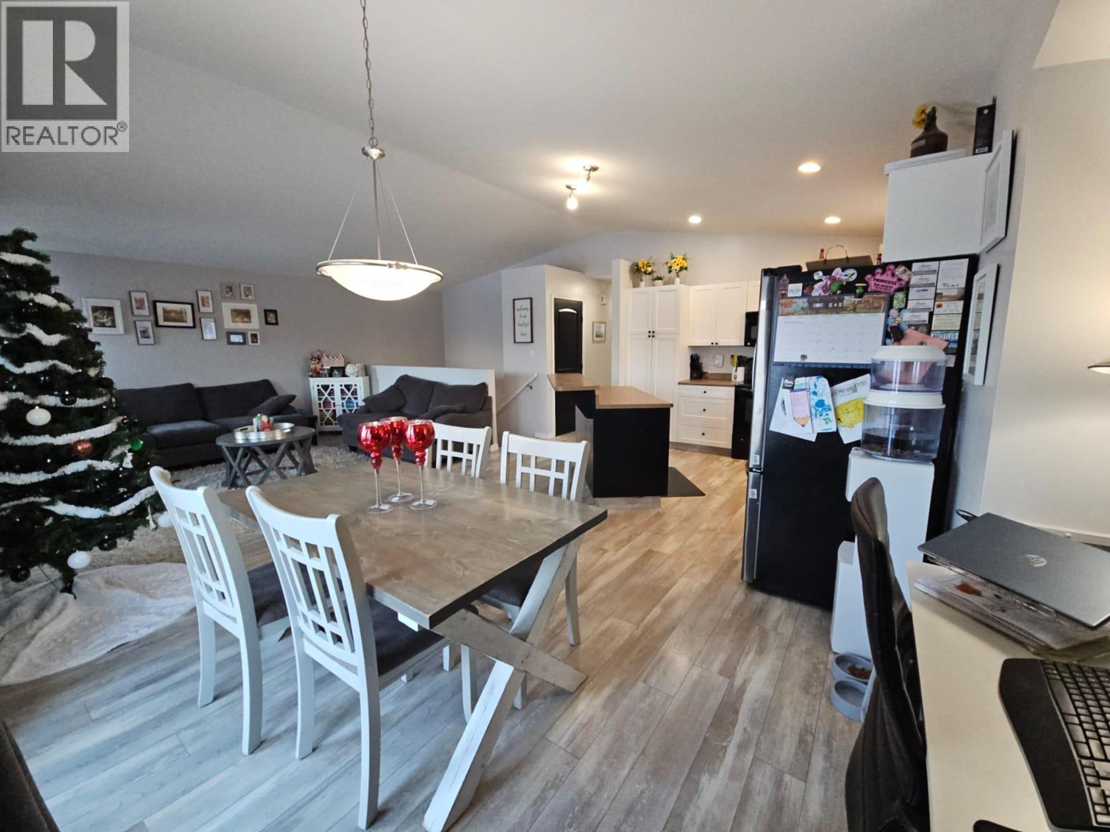 5200 41 STREET NE - 11