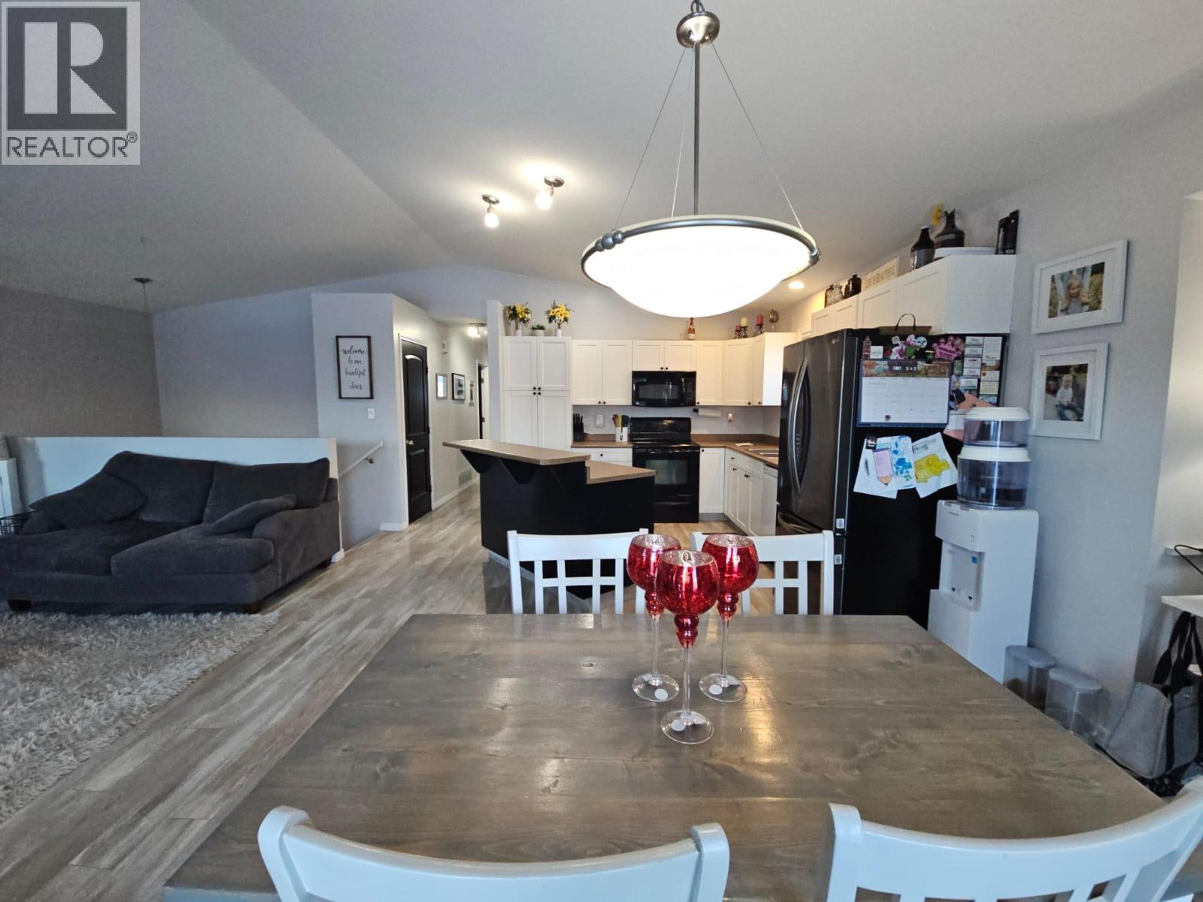 5200 41 STREET NE - 12