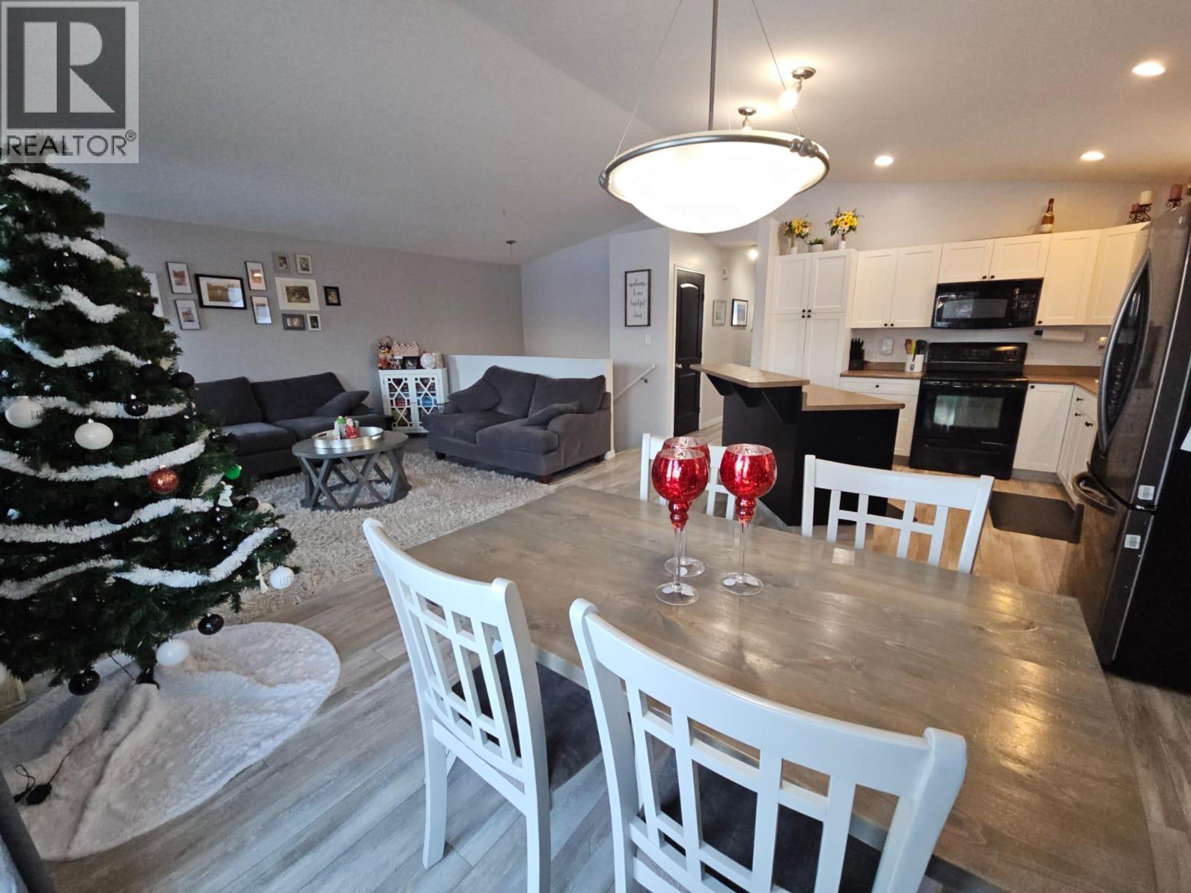 5200 41 STREET NE - 13